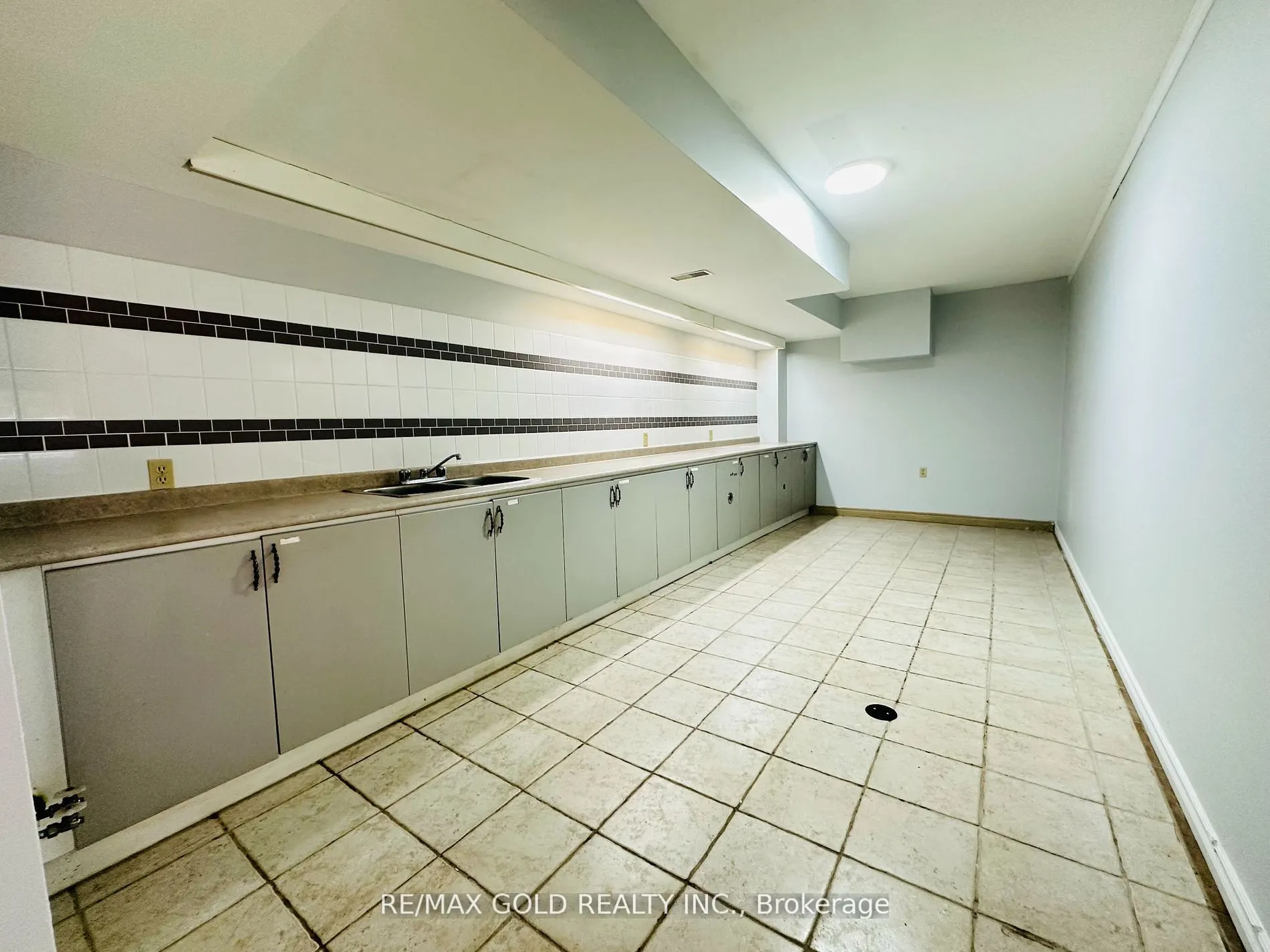 43 MAIN Street S, #2A