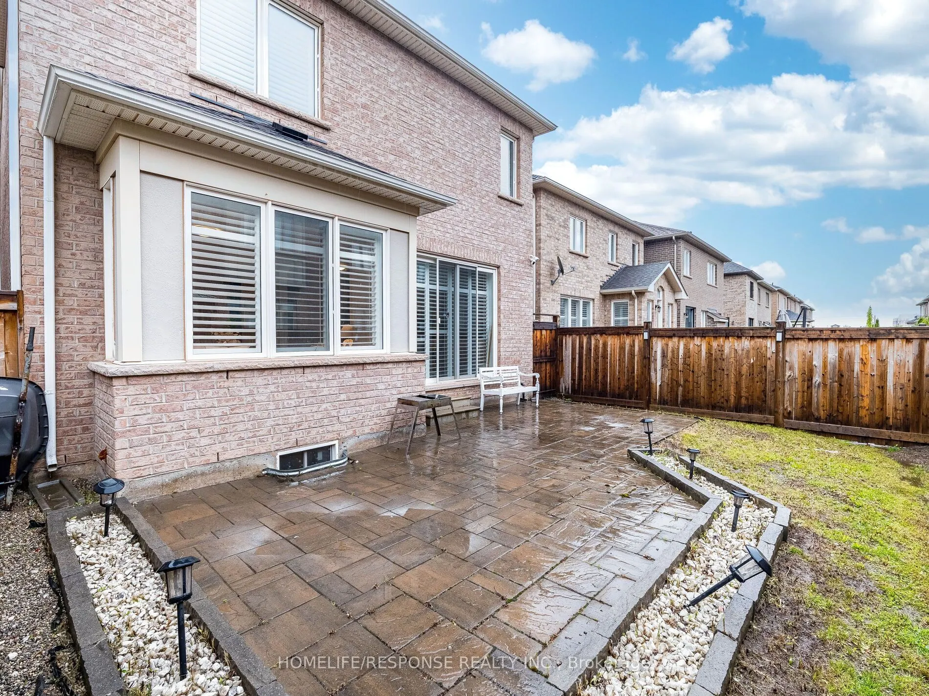 115 BEAVERIDGE Avenue W