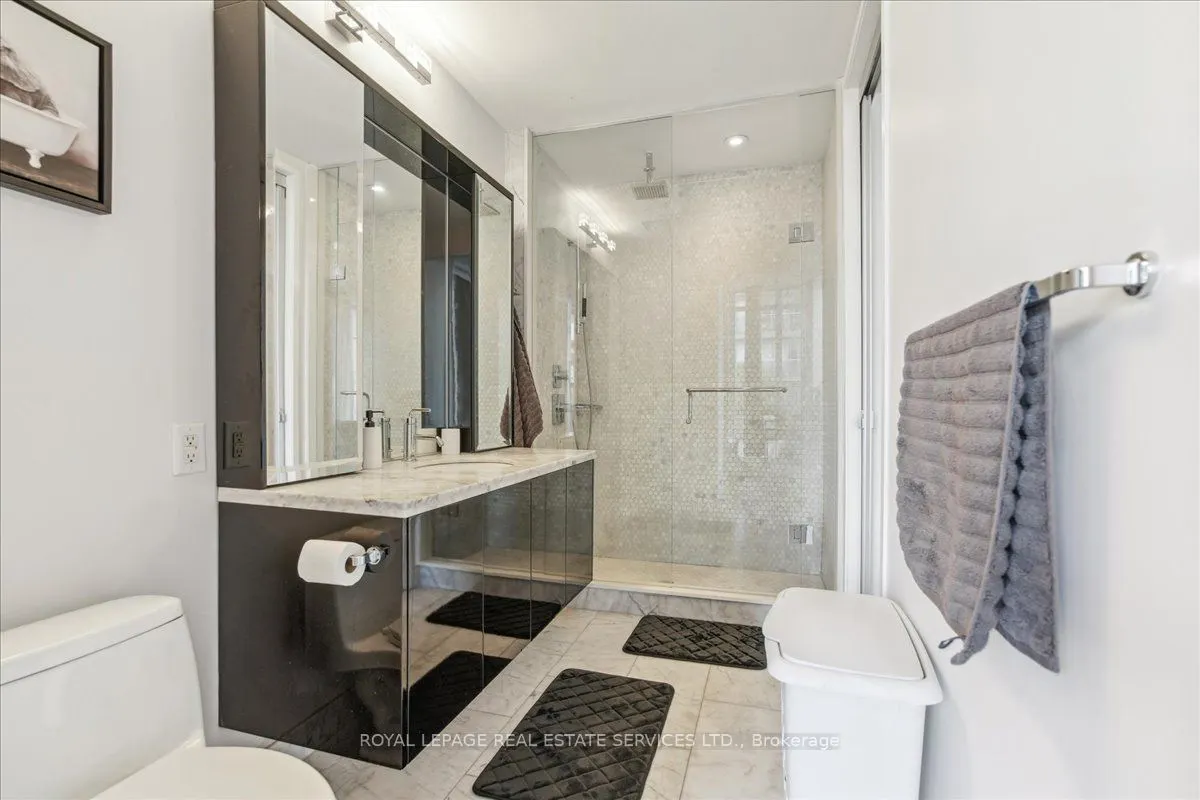 88 Park Lawn Road, #209