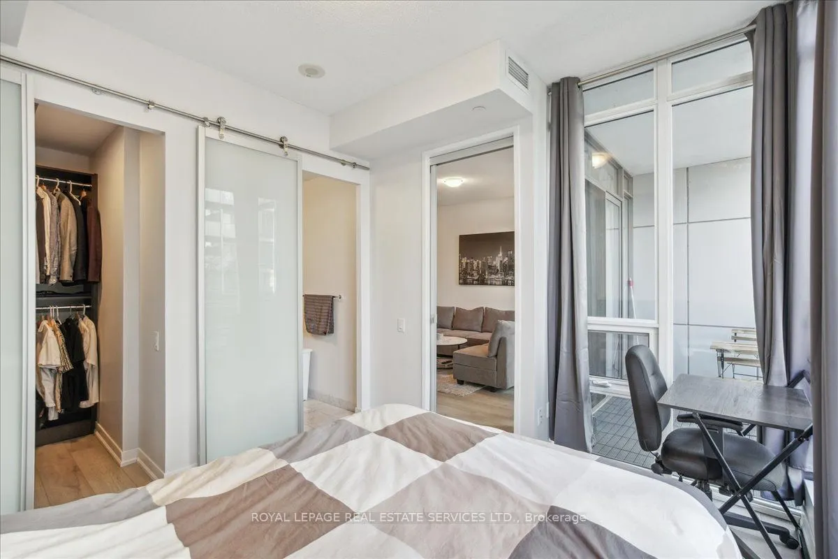 88 Park Lawn Road, #209