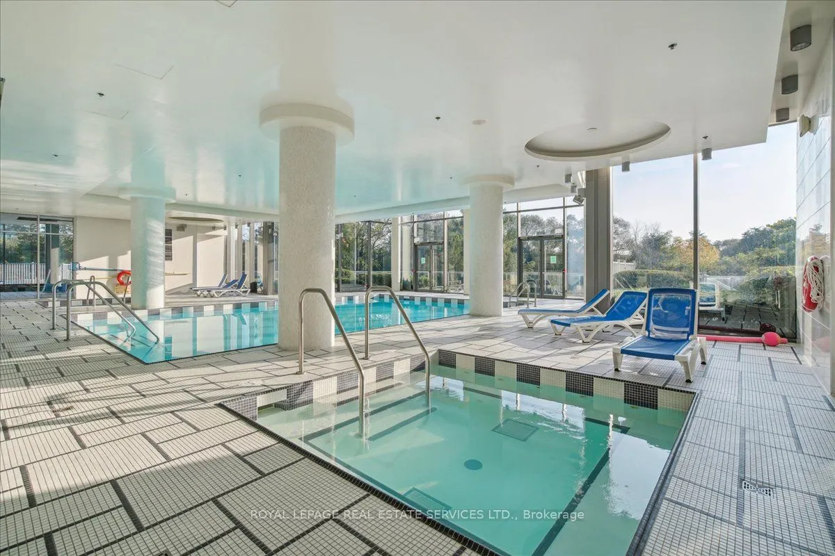 88 Park Lawn Road, #209