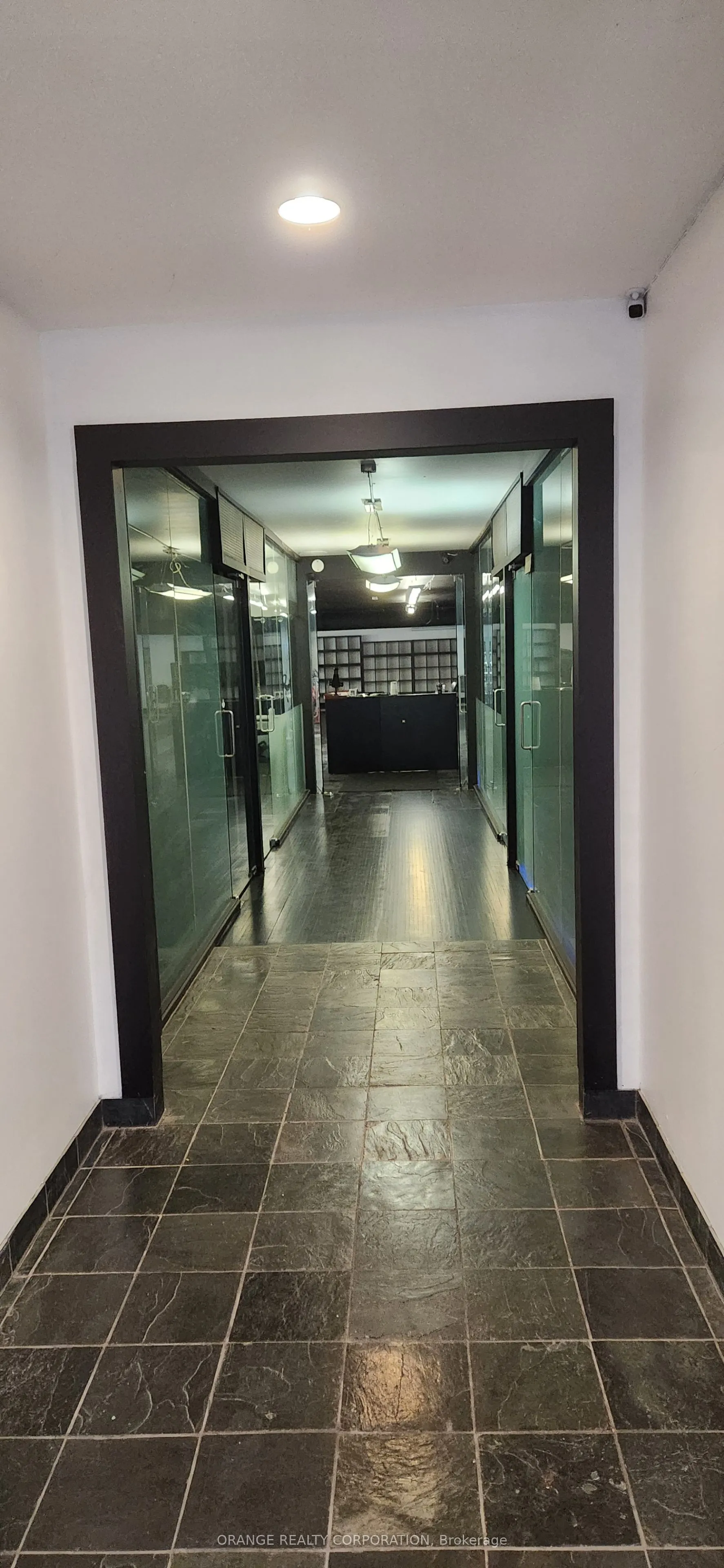 3299 Lake Shore Boulevard W, #102