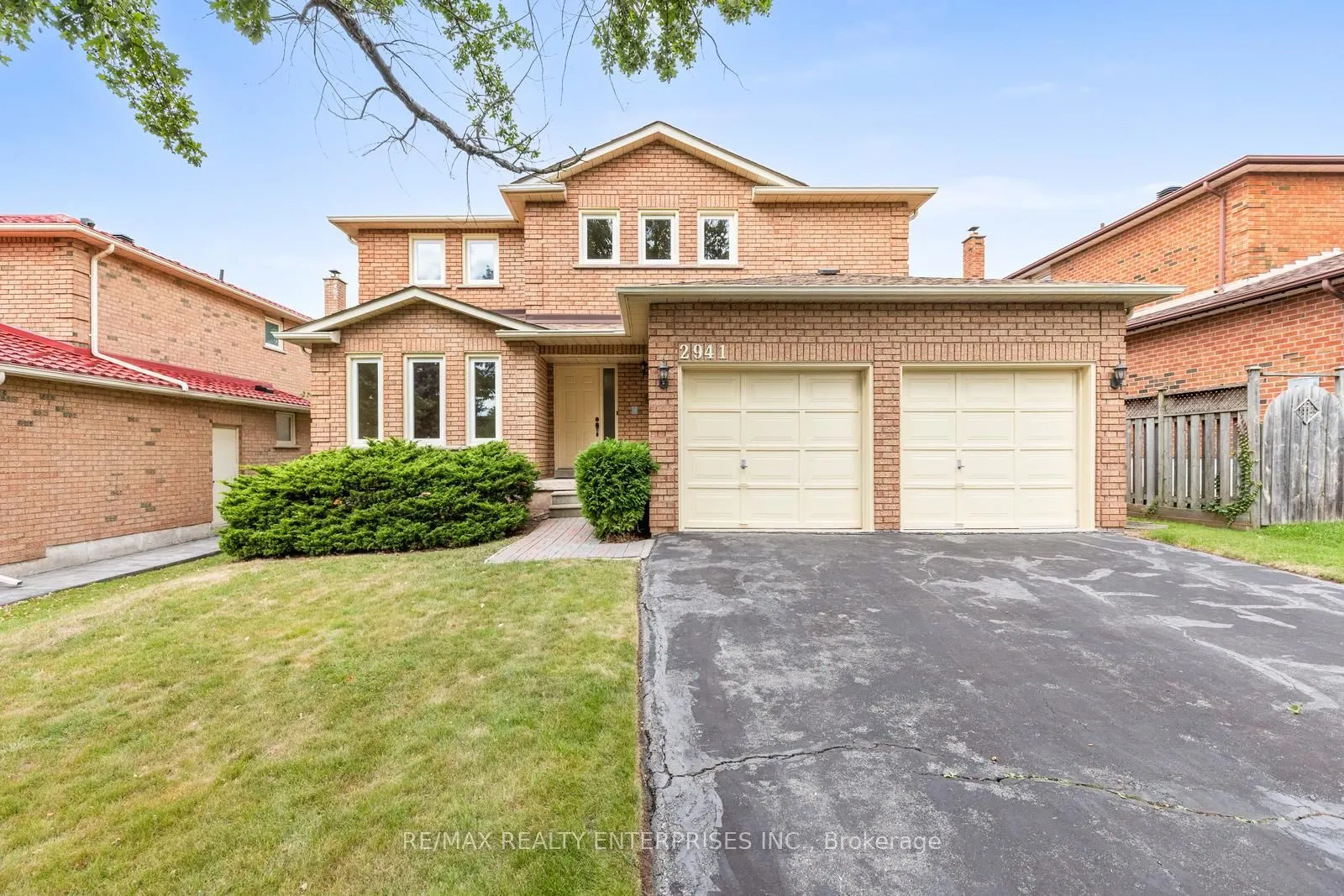 2941 Caradoc Lane
