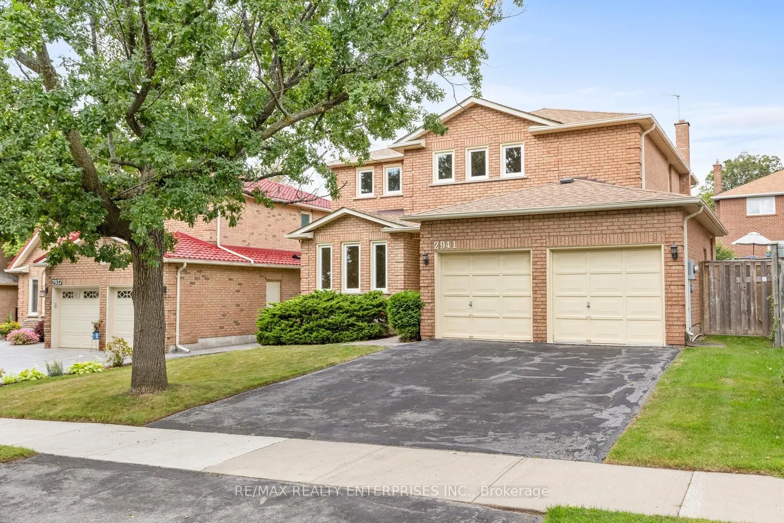 2941 Caradoc Lane