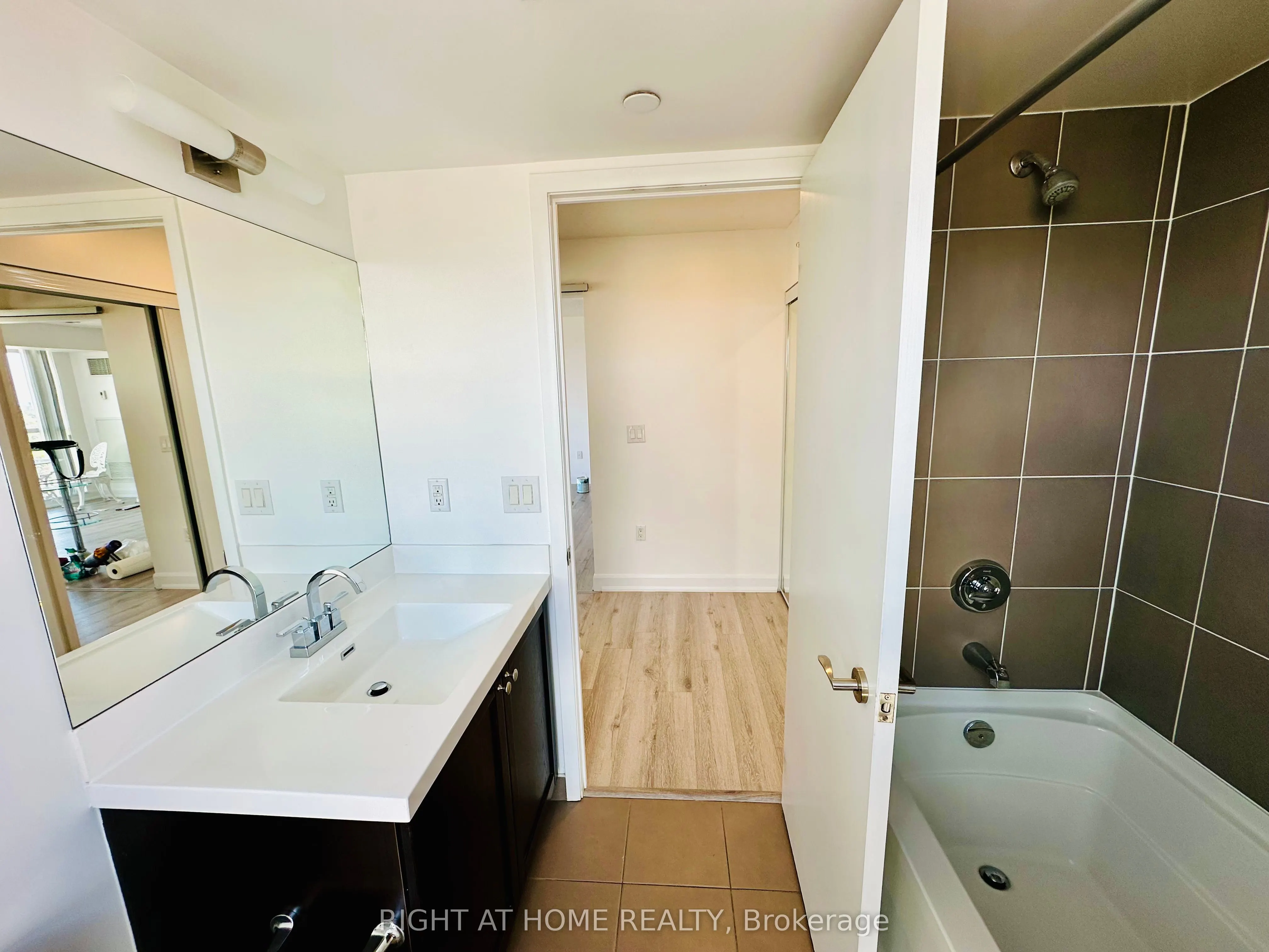 830 Lawrence Avenue W, #2004