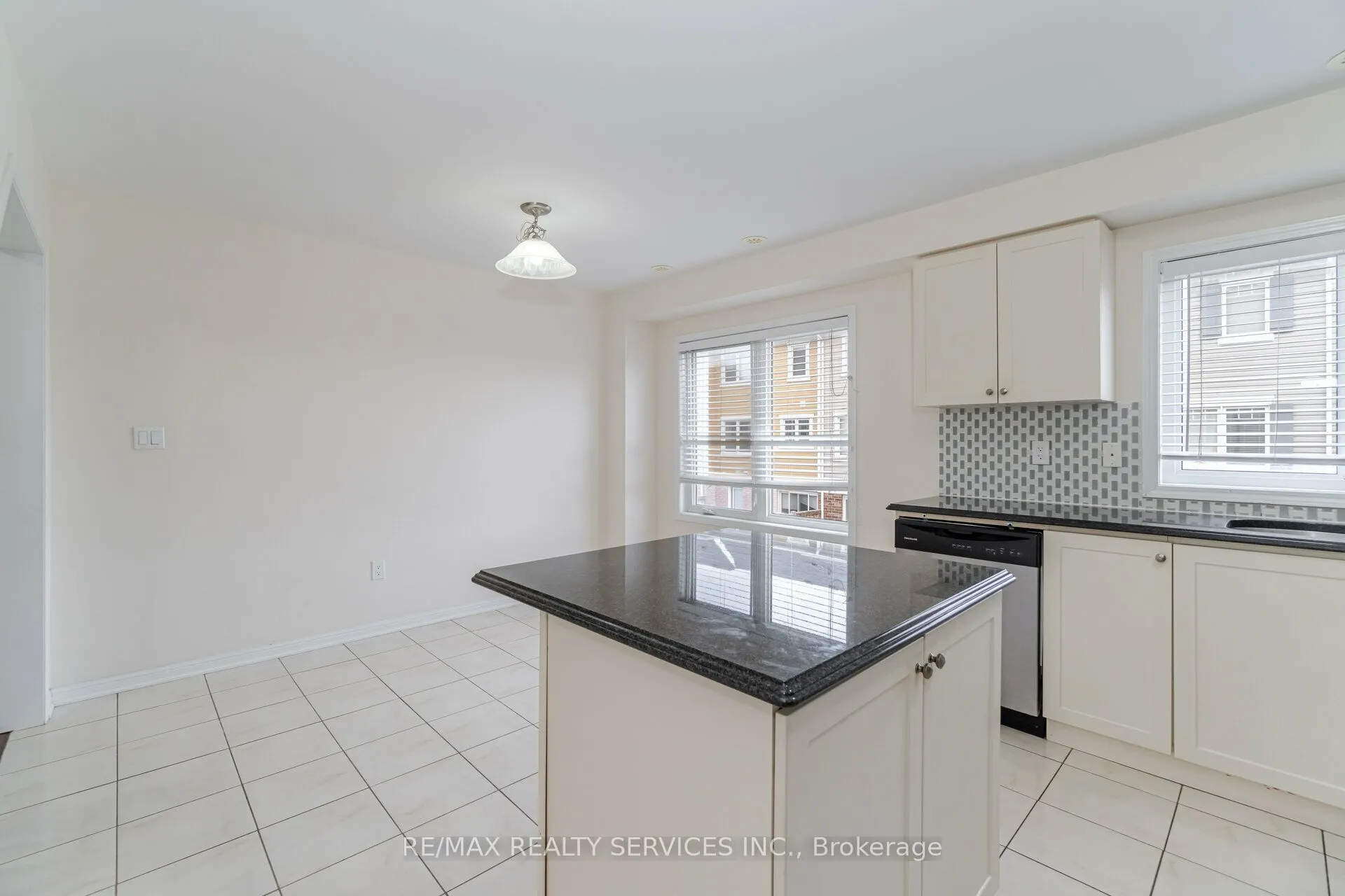 4 Colonel Frank Ching Crescent