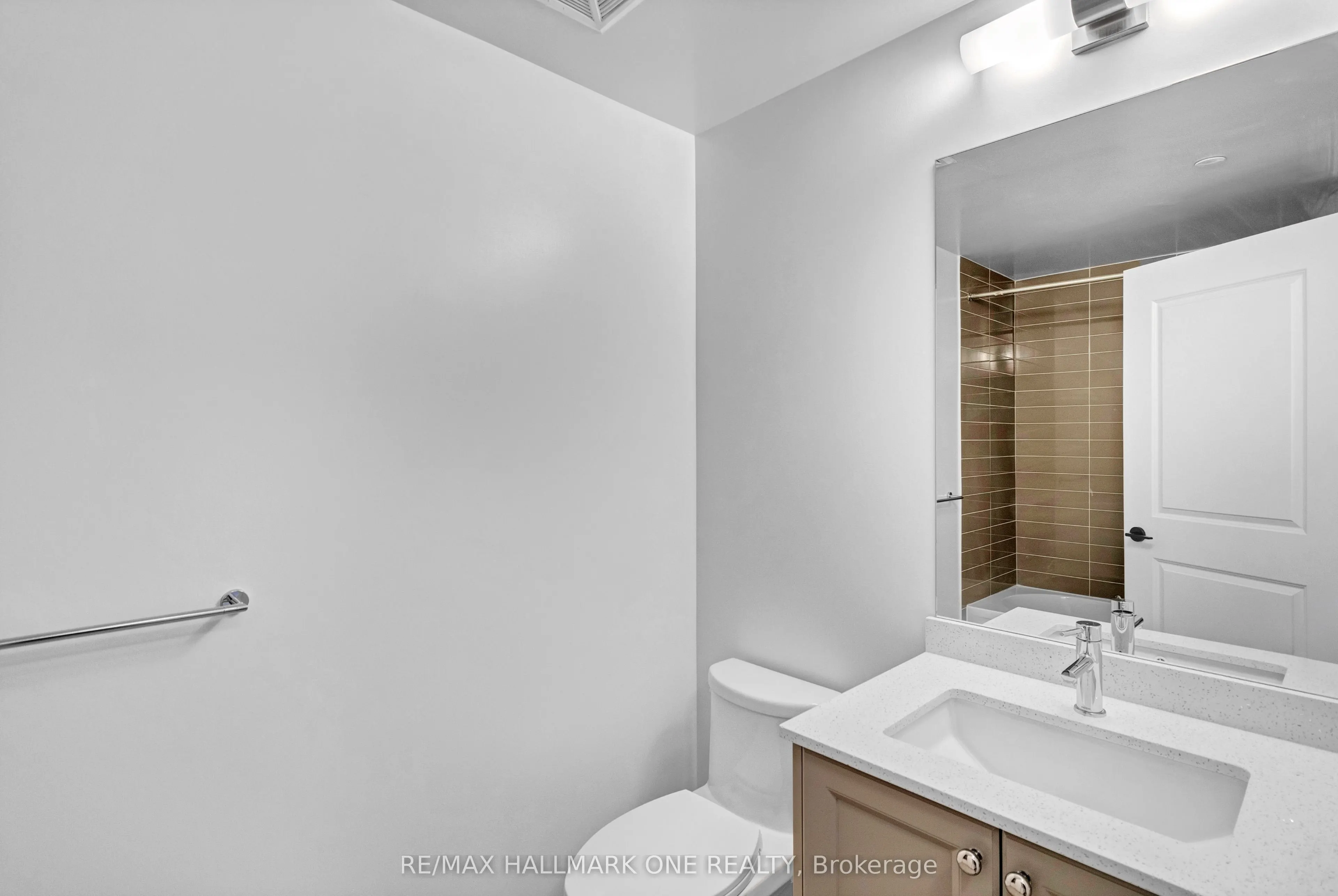2343 Khalsa Gate, #413