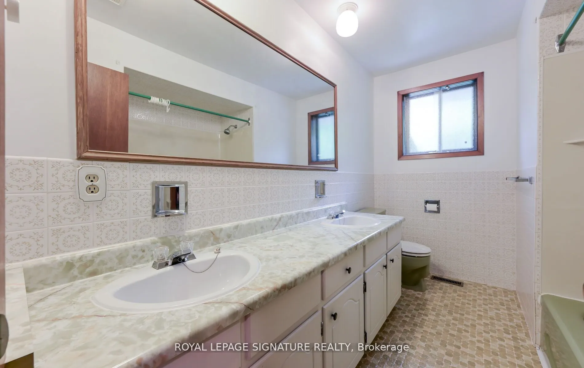 172 Glenview Drive
