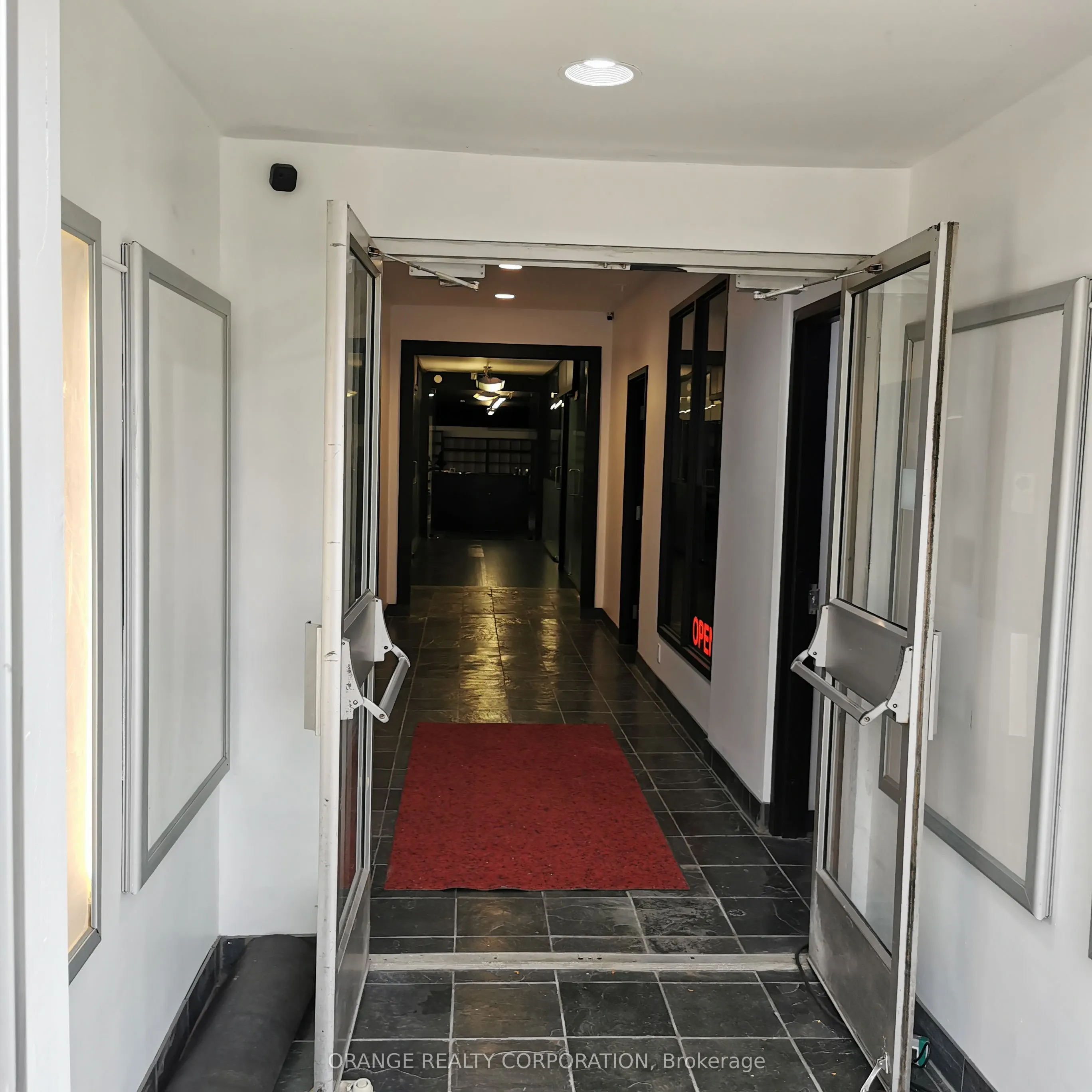3299 Lake Shore Boulevard W, #103