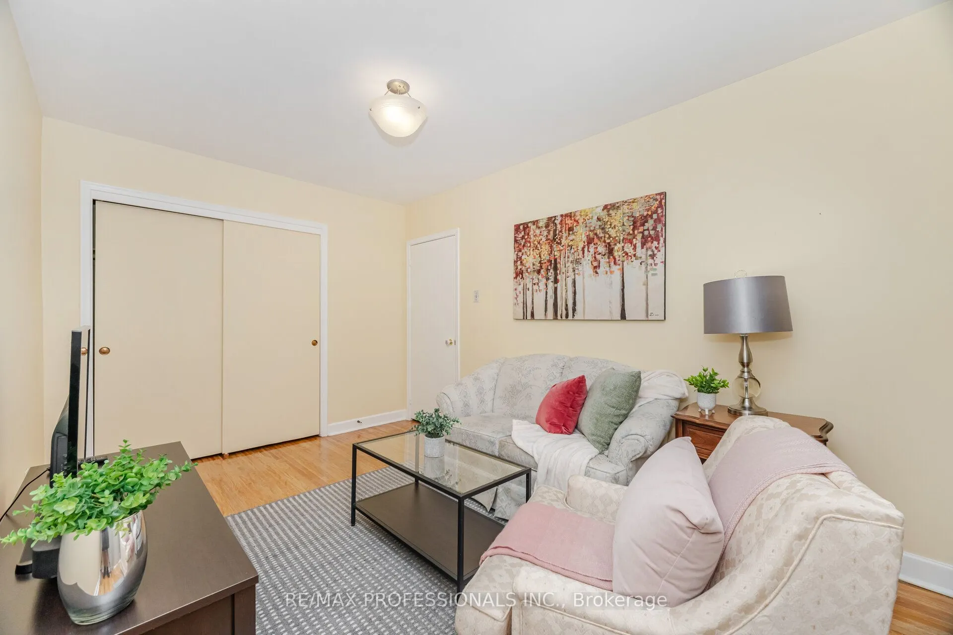 23 Cotman Crescent