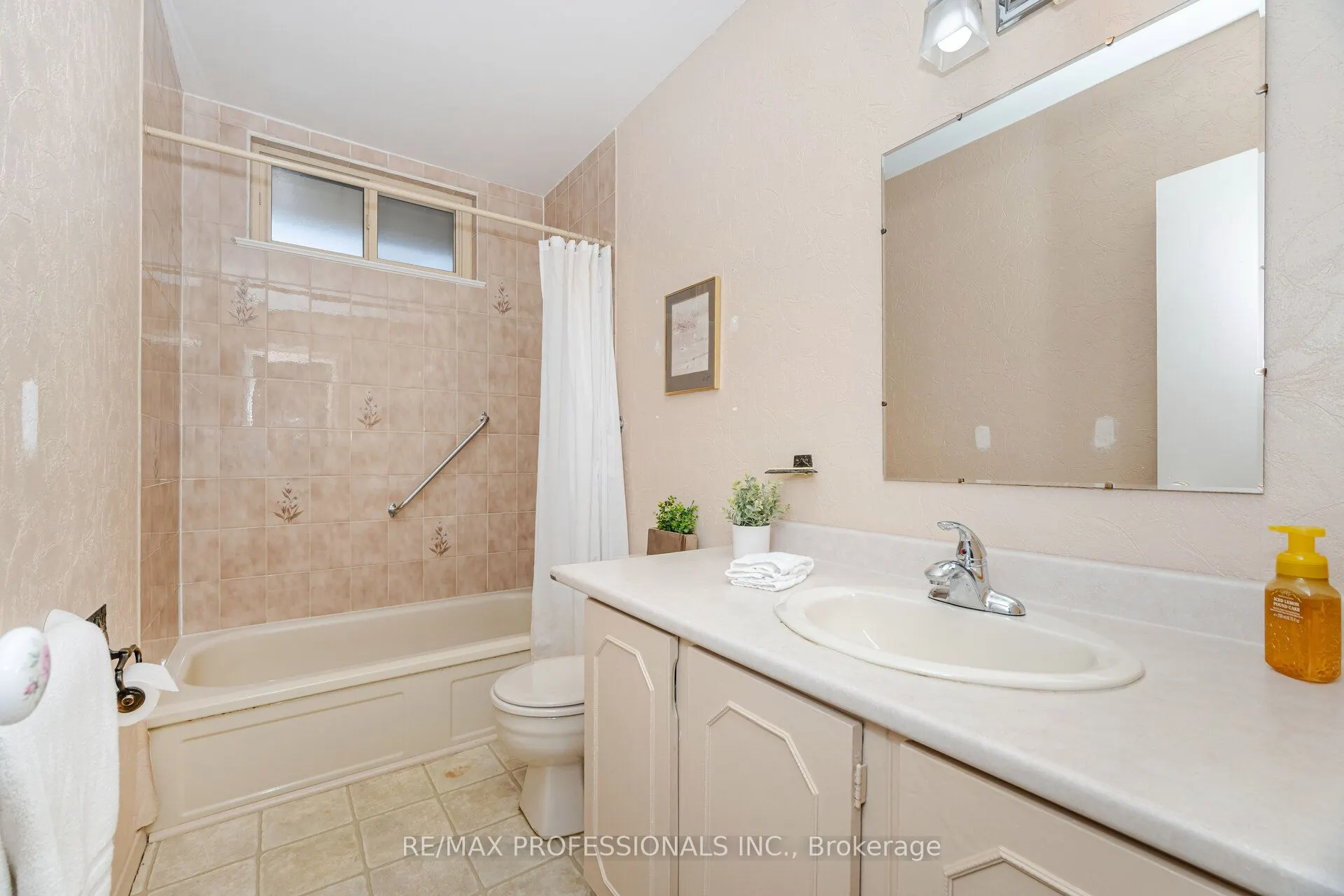 23 Cotman Crescent