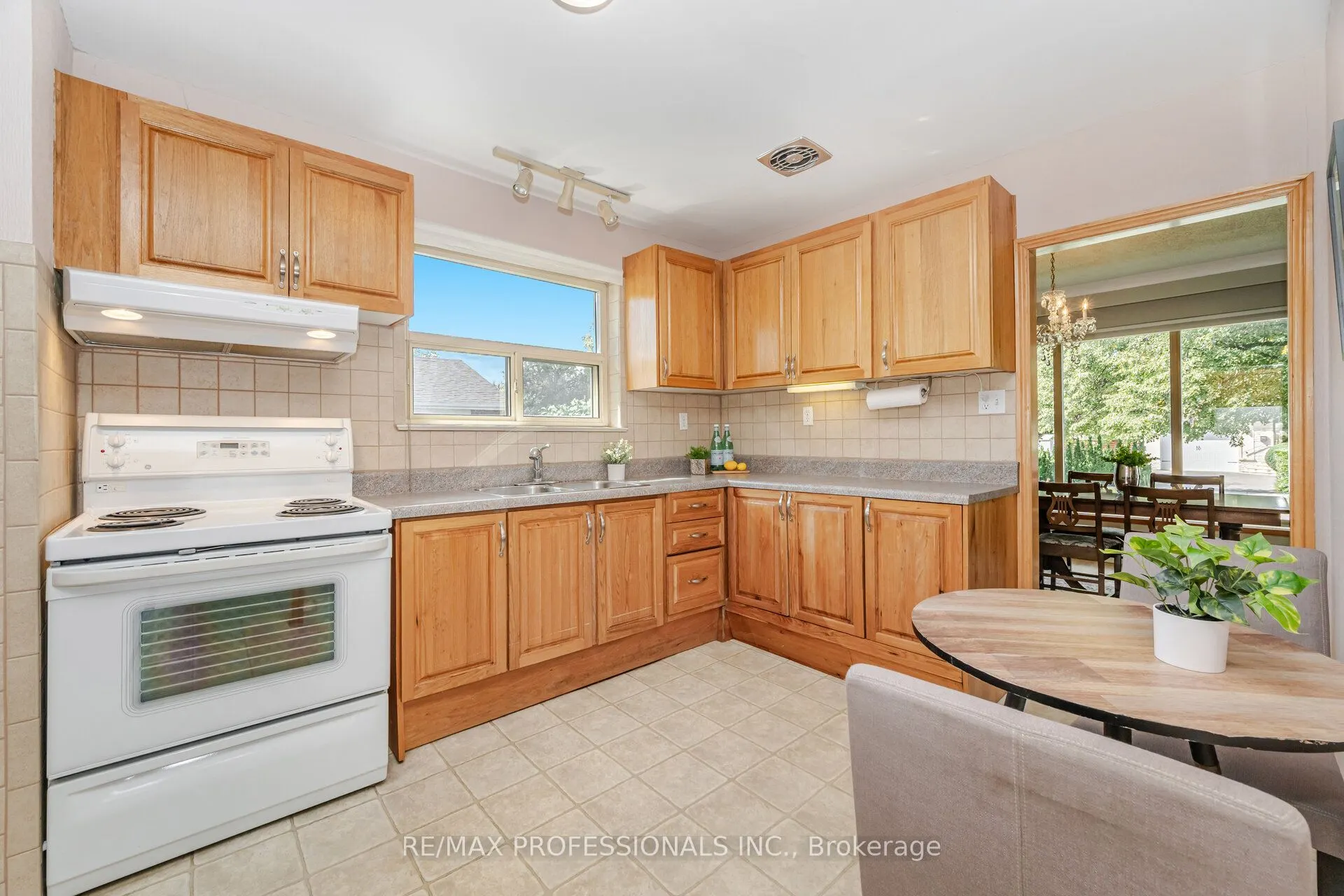 23 Cotman Crescent