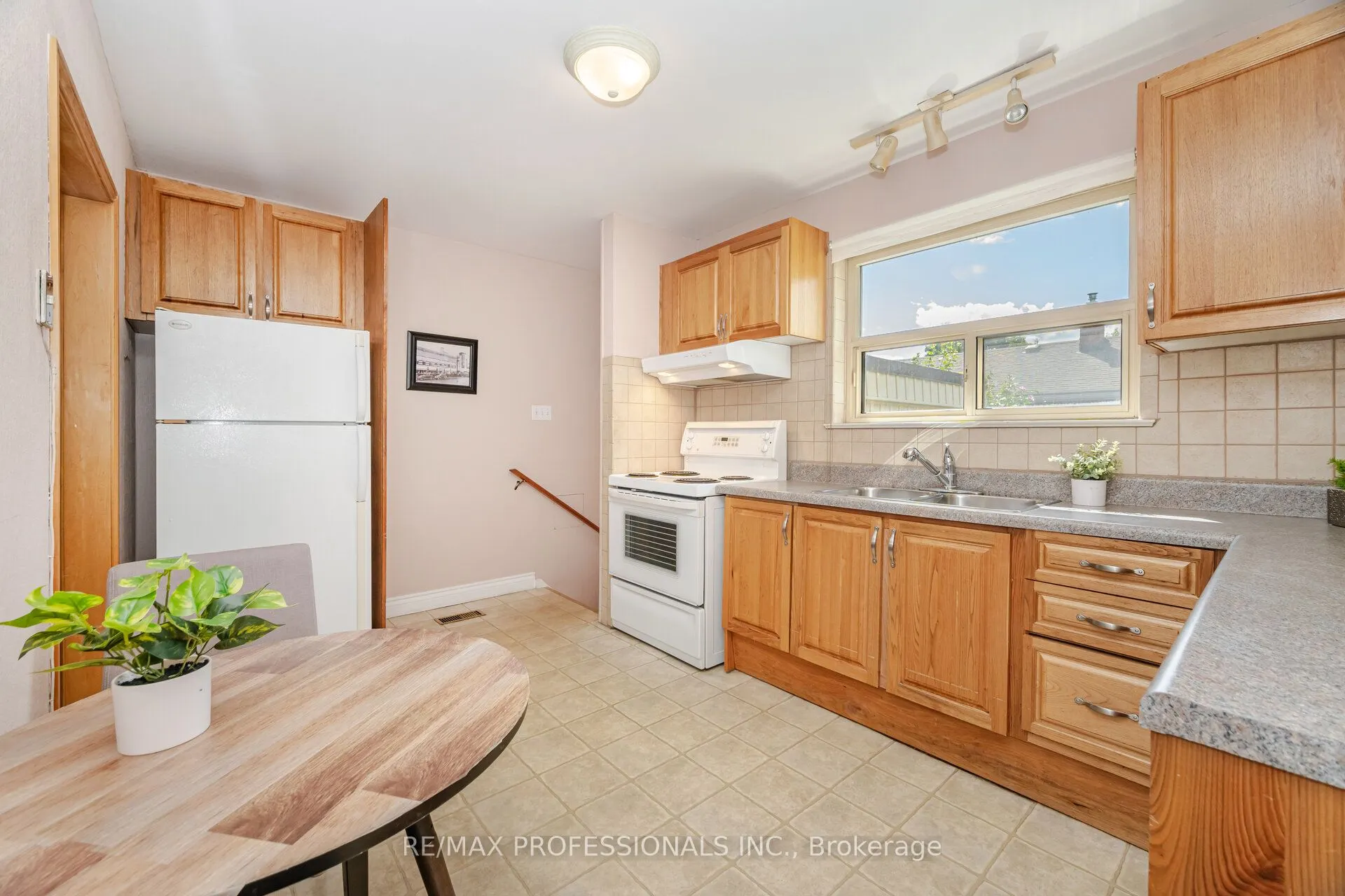 23 Cotman Crescent