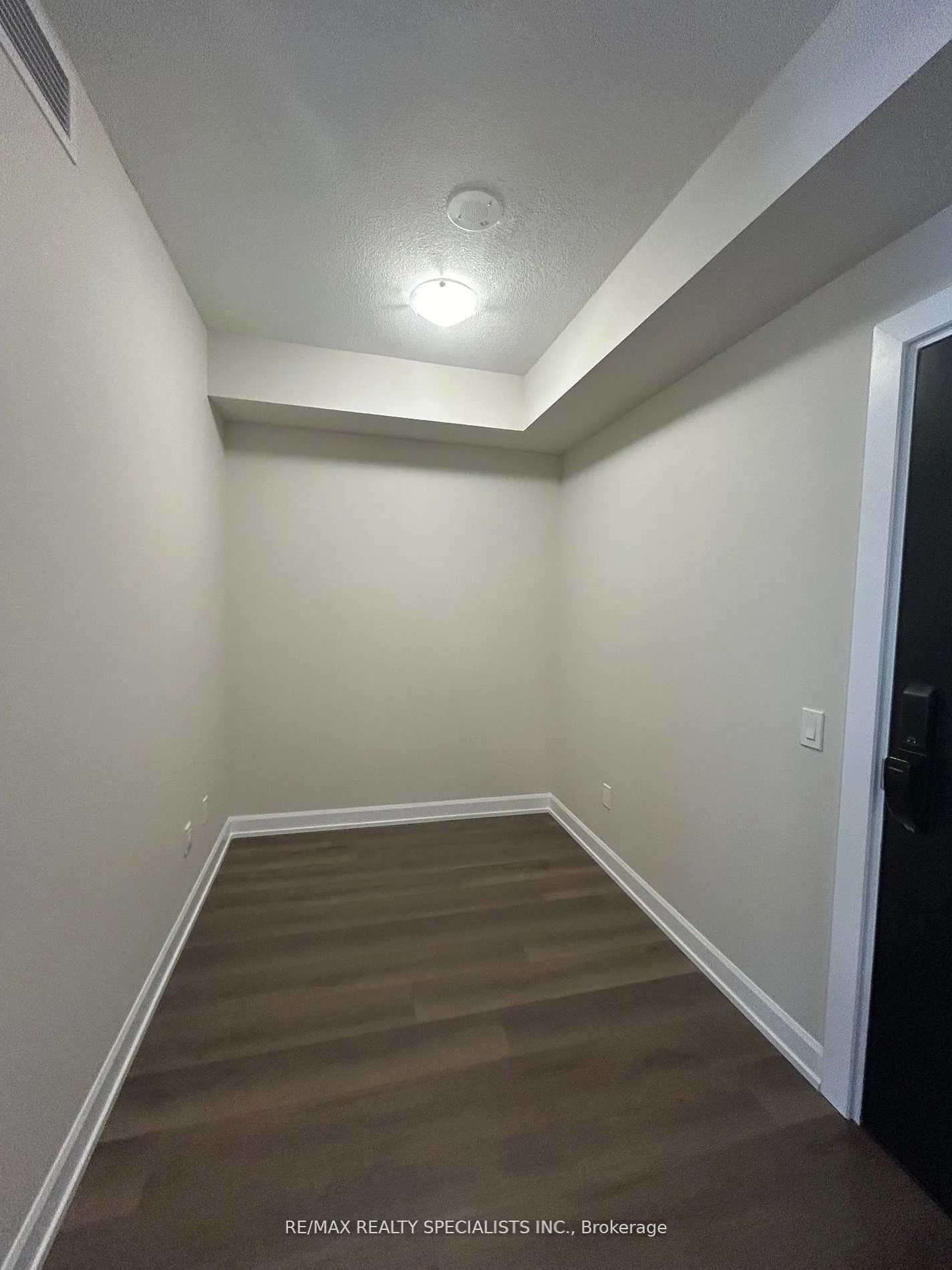3220 William Colston Avenue, #519