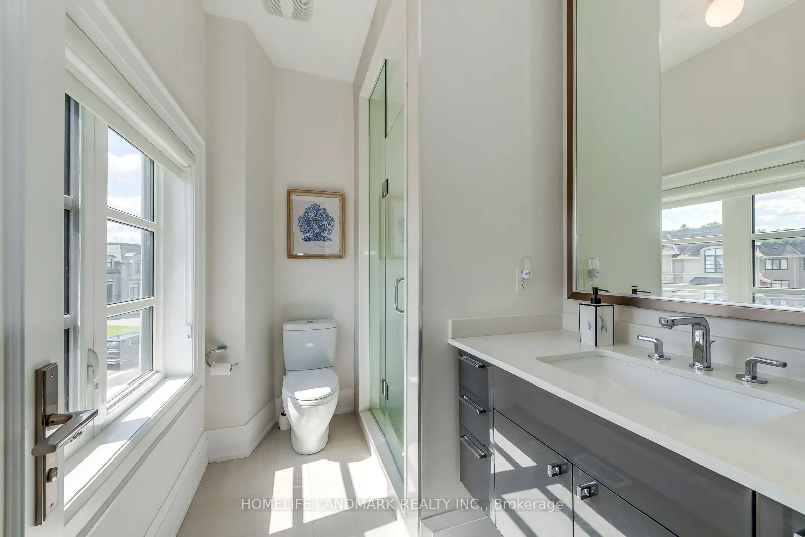 1199 Lakeshore Road W