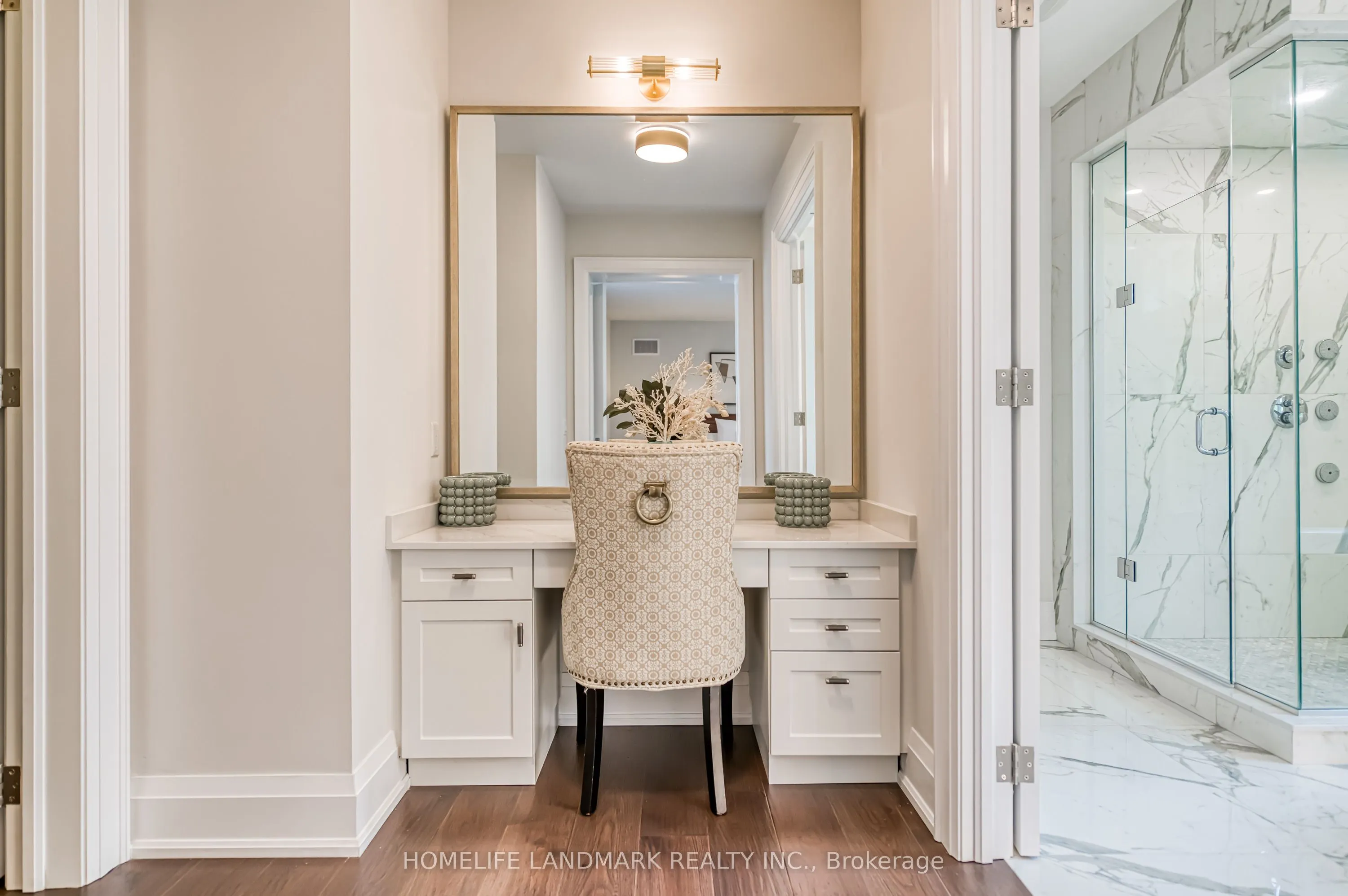 1199 Lakeshore Road W