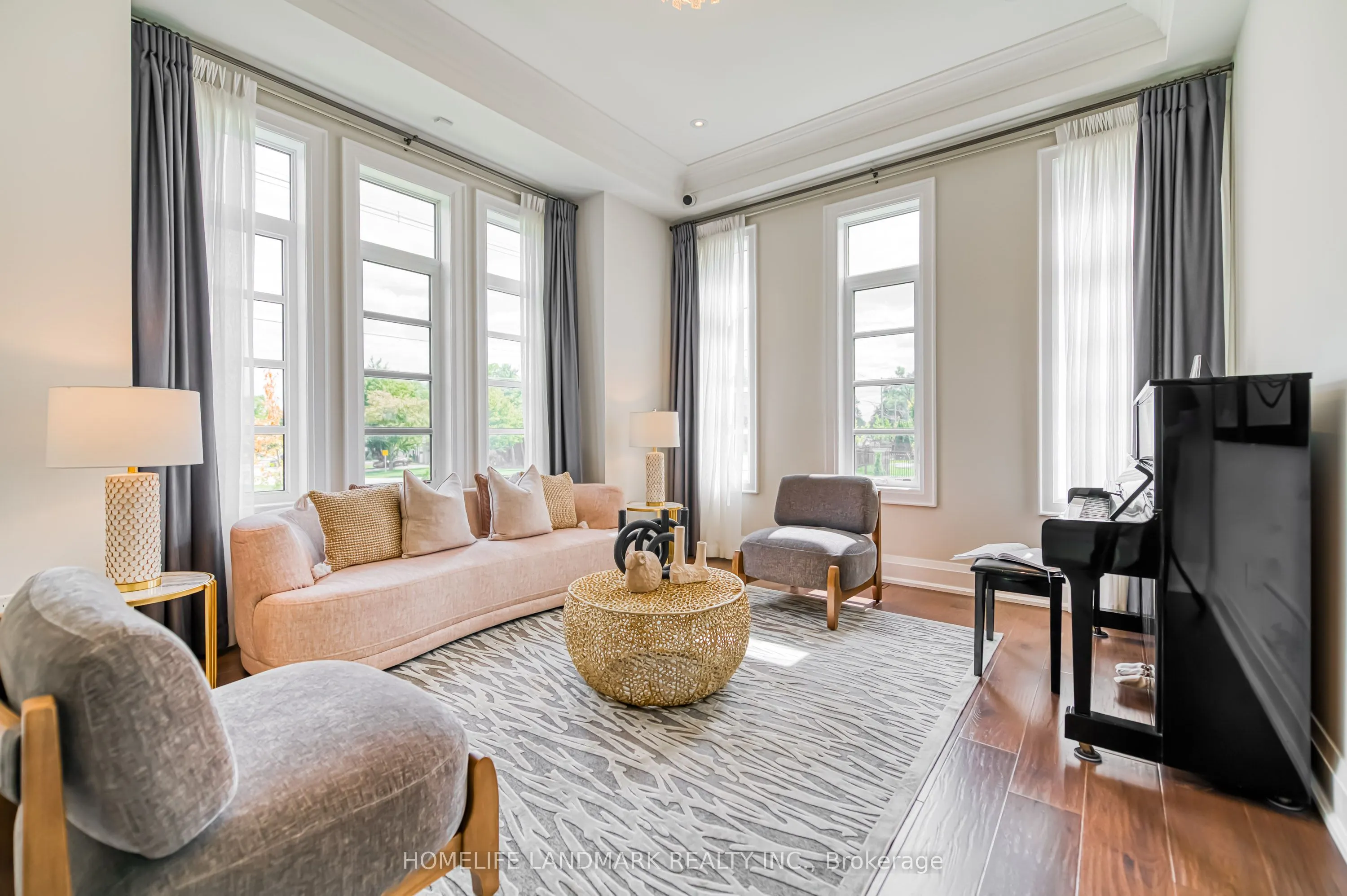 1199 Lakeshore Road W