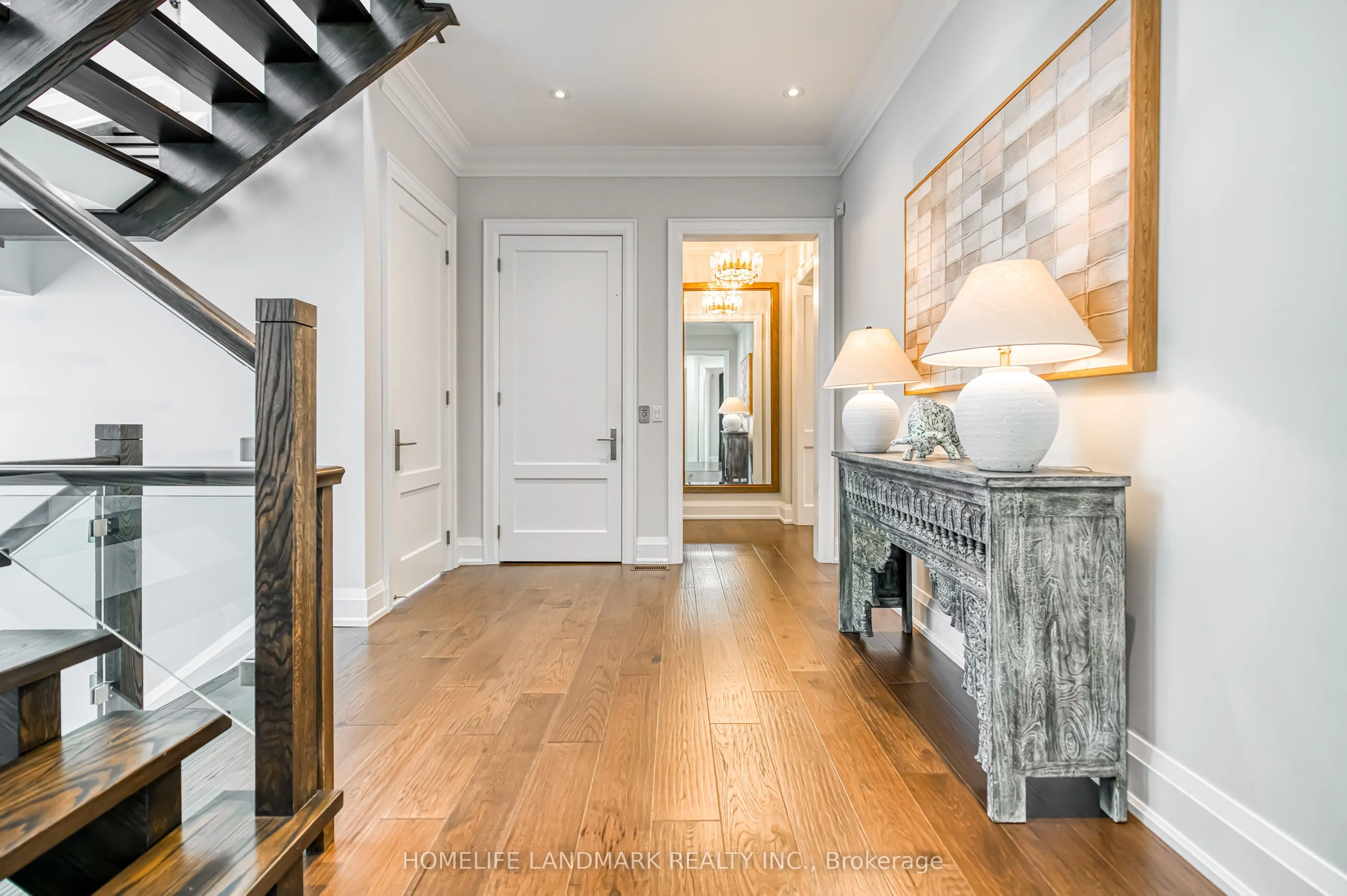 1199 Lakeshore Road W