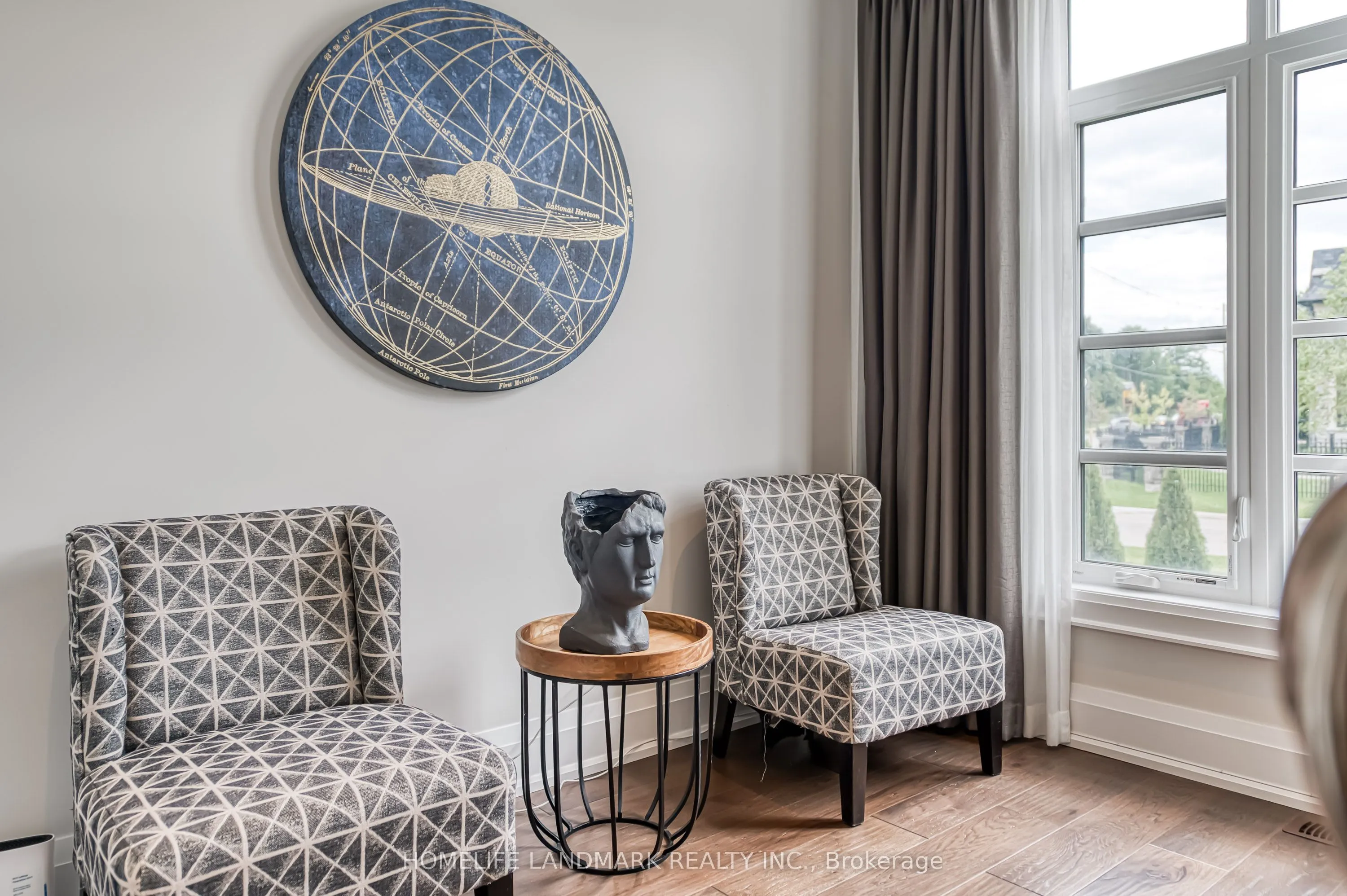 1199 Lakeshore Road W
