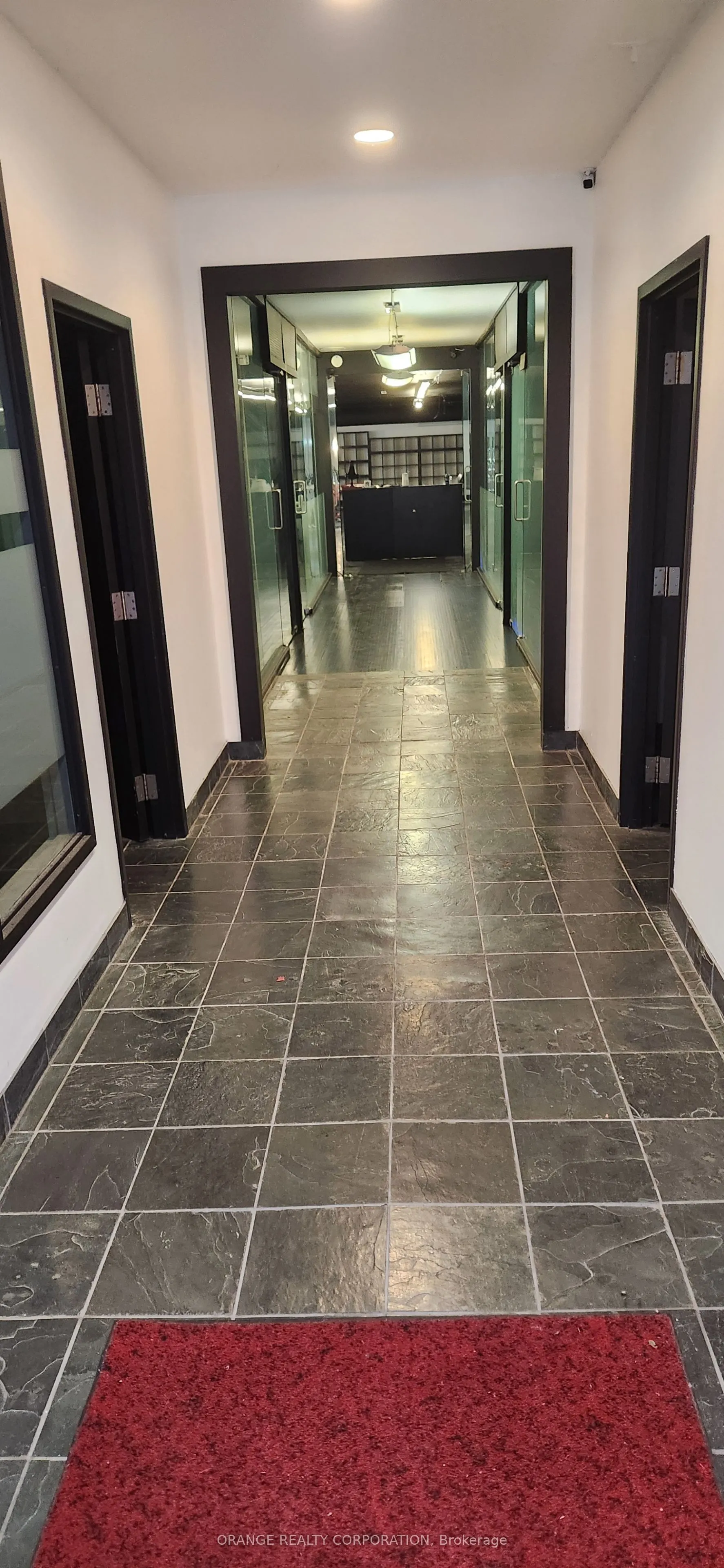 3299 Lake Shore Boulevard W, #101