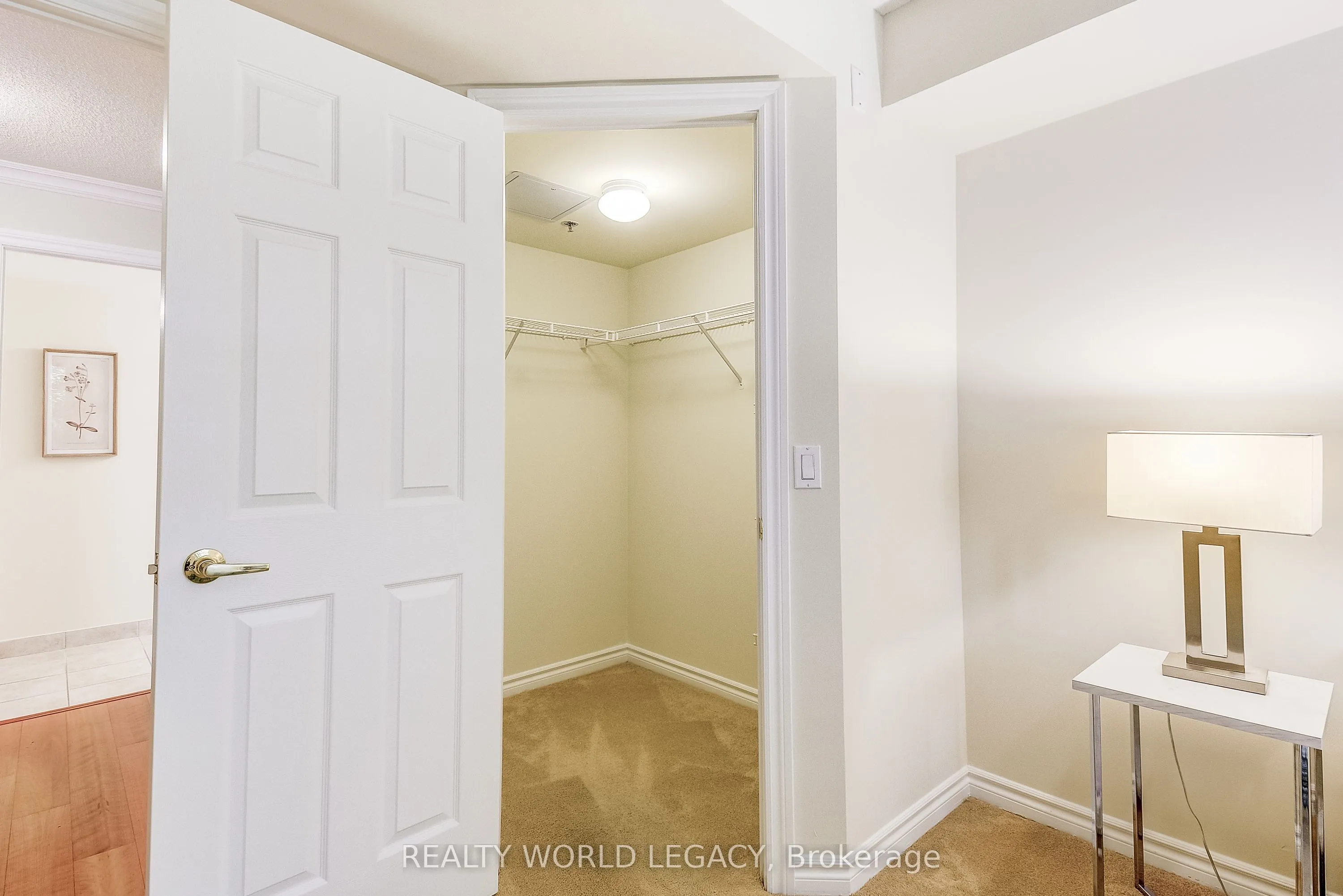 100 Burloak Drive, #1308