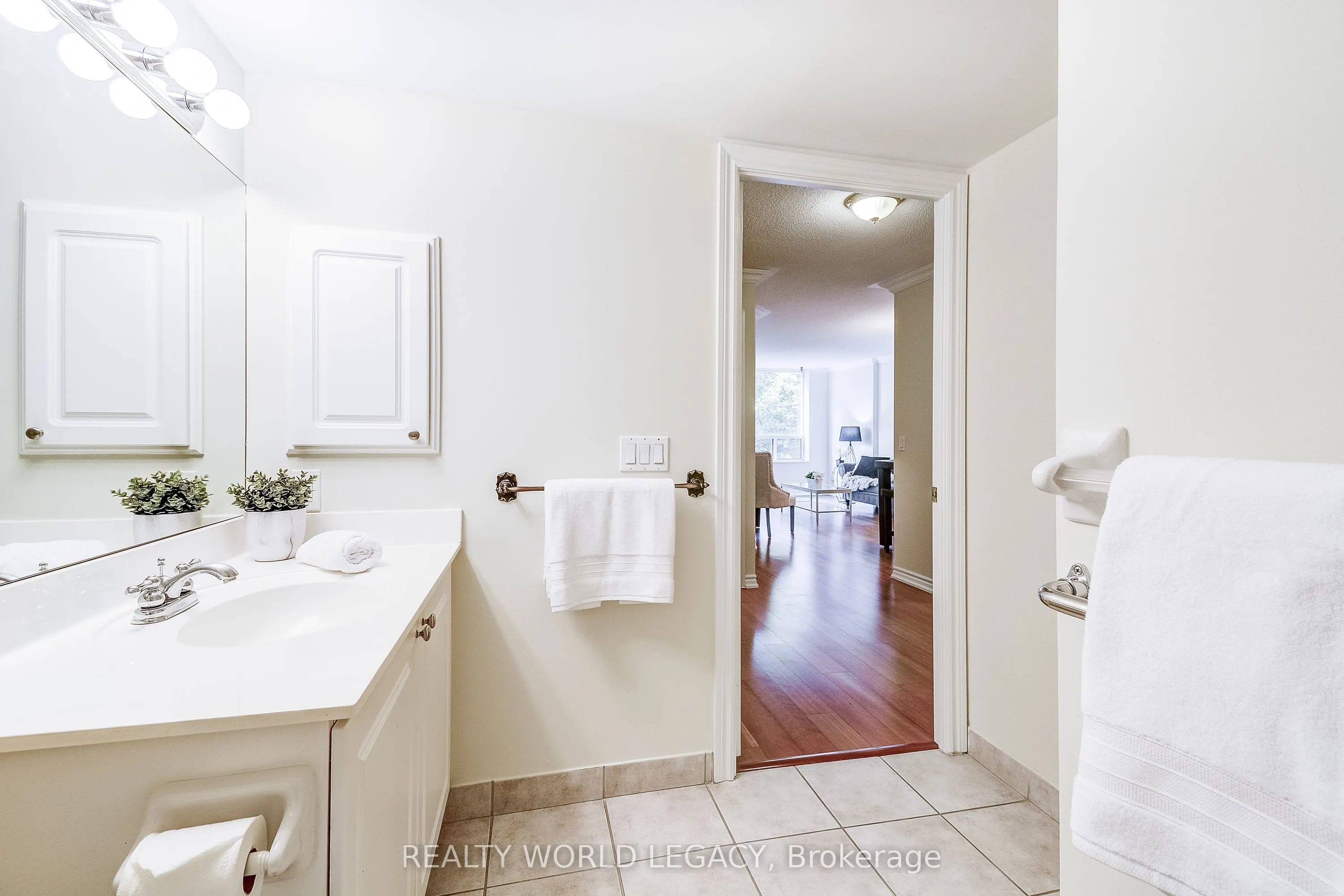 100 Burloak Drive, #1308