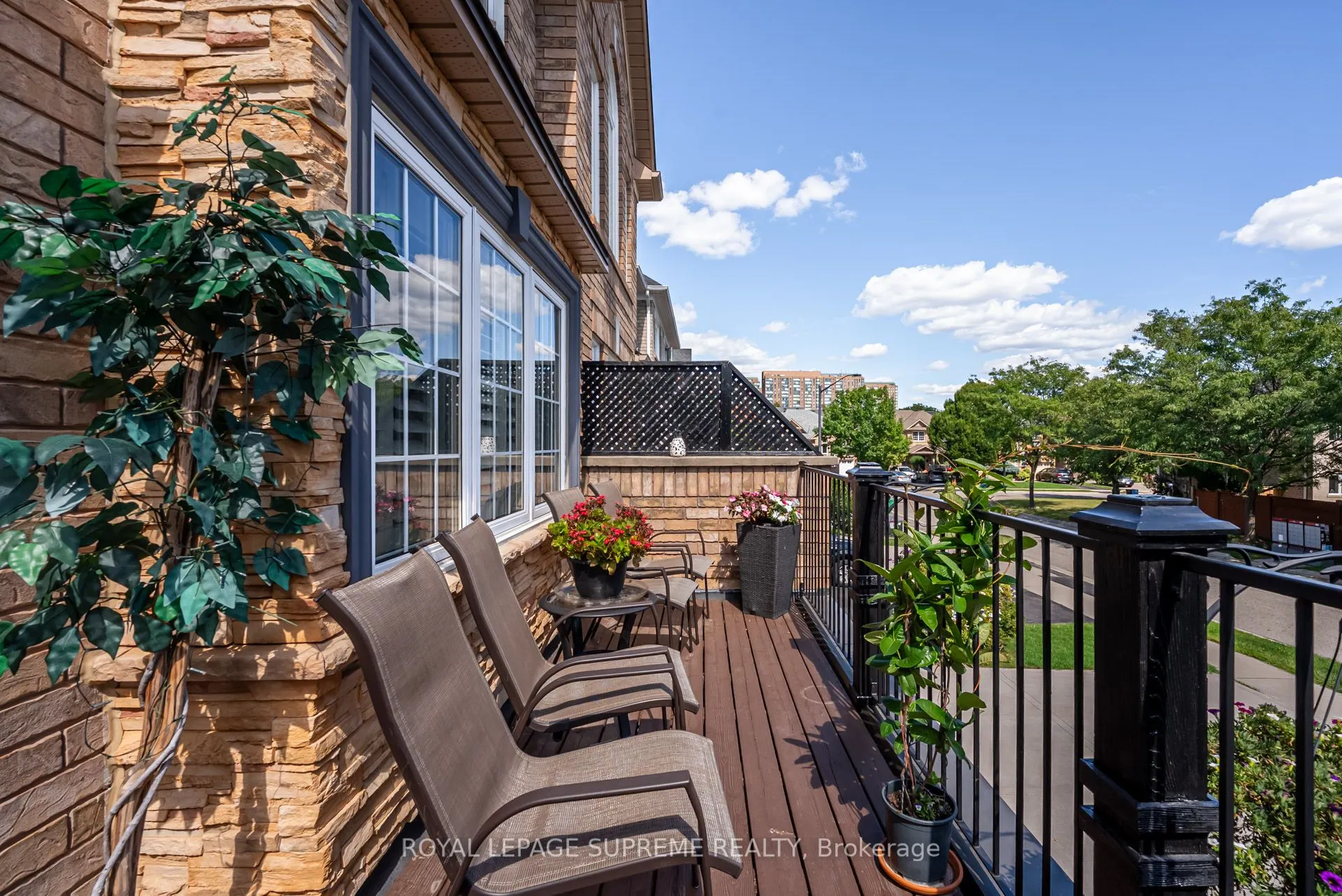 3241 High Springs Crescent