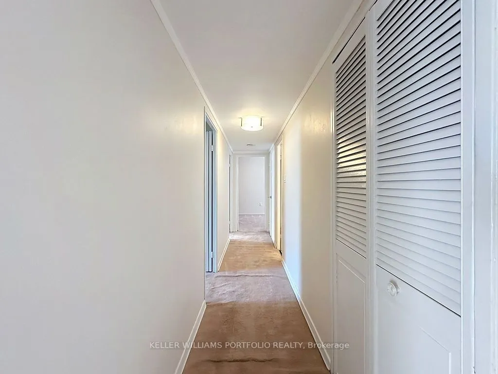 44 Longbourne Drive, #404