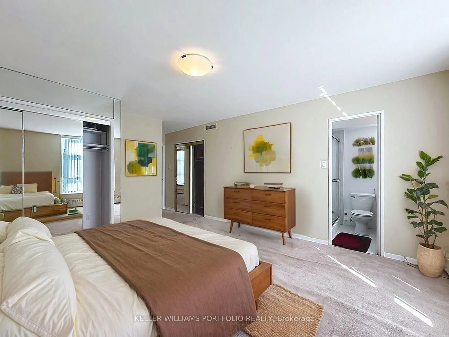 44 Longbourne Drive, #404