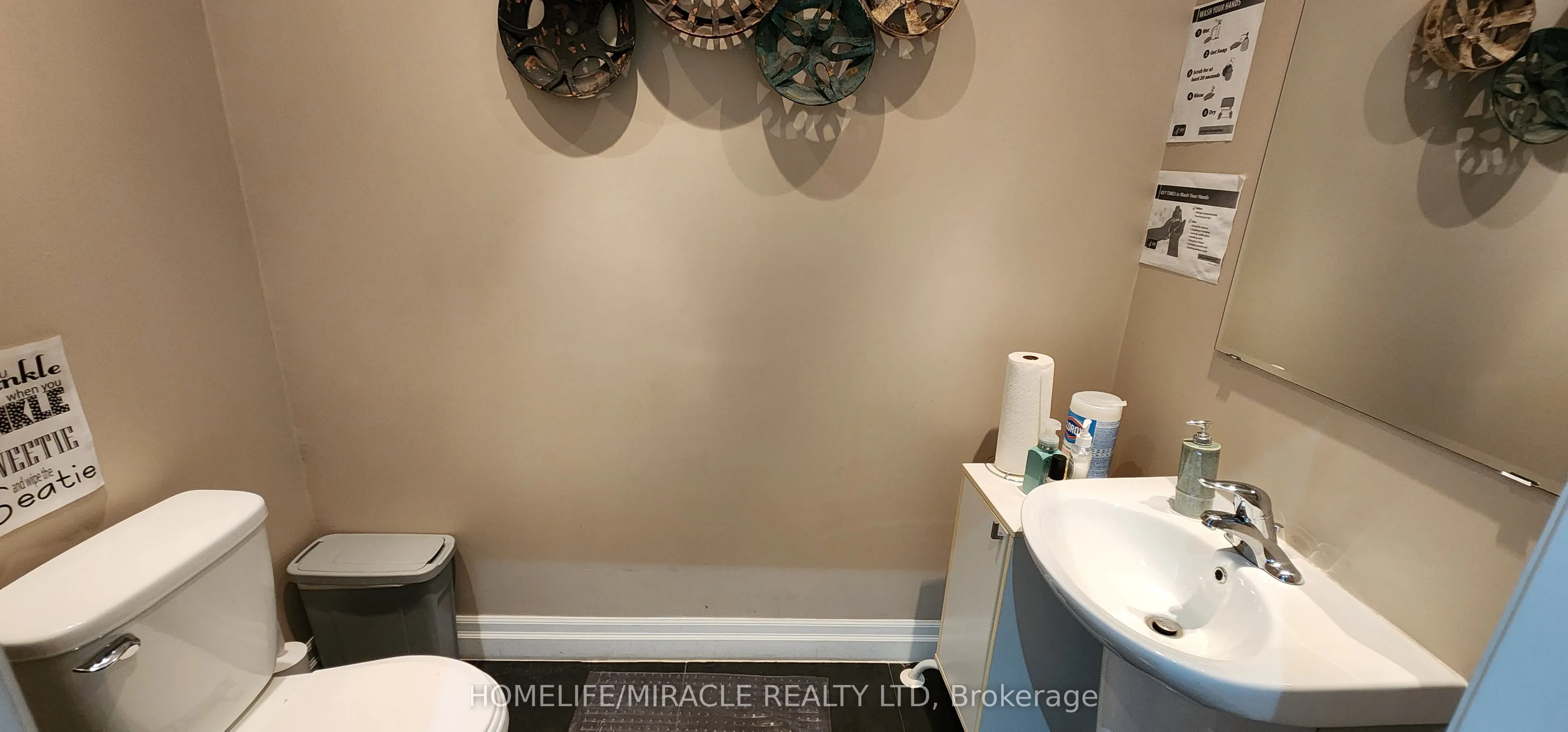 2400 Wyecroft Road, #13