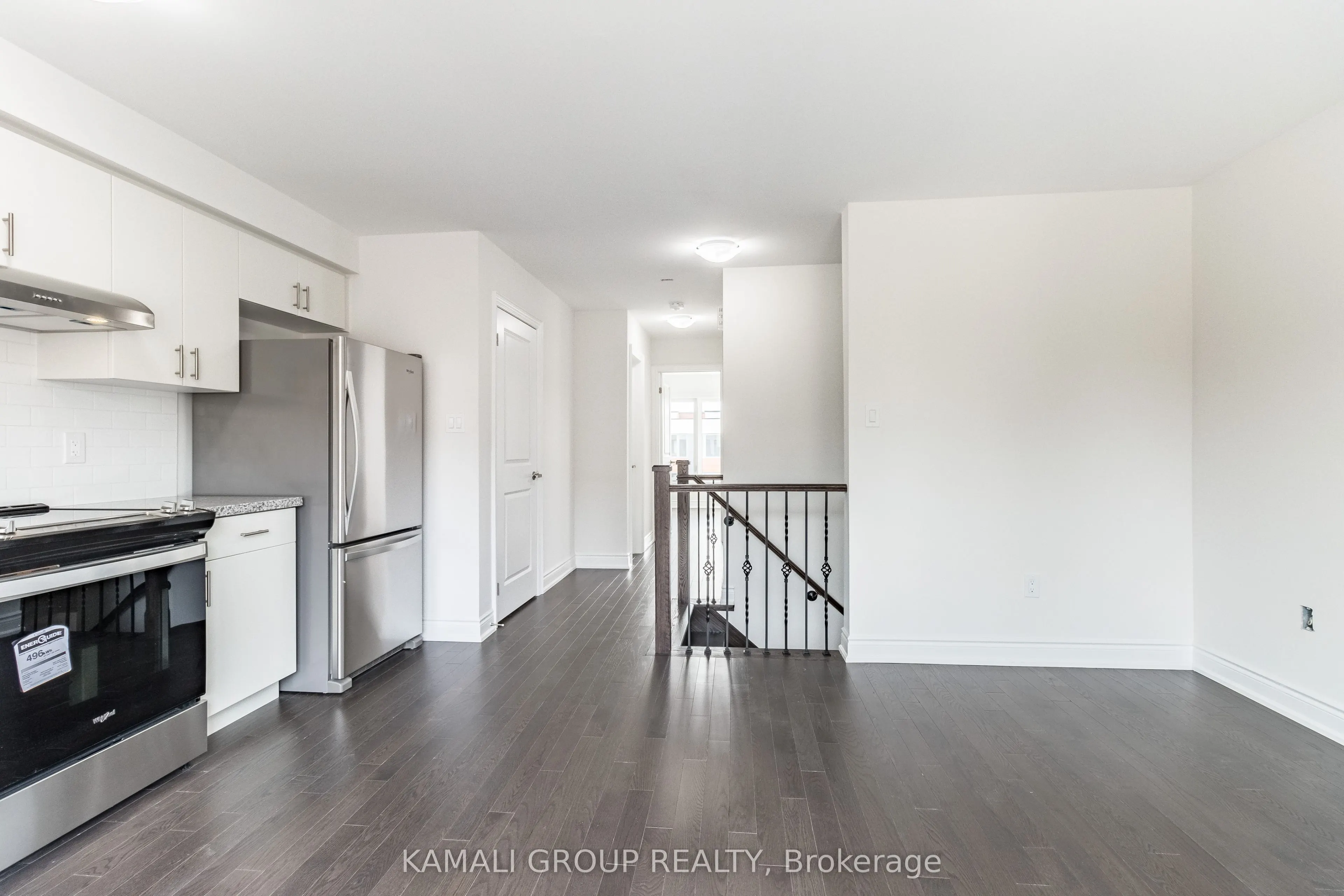 3 Wild Rose Gardens, #UPPER