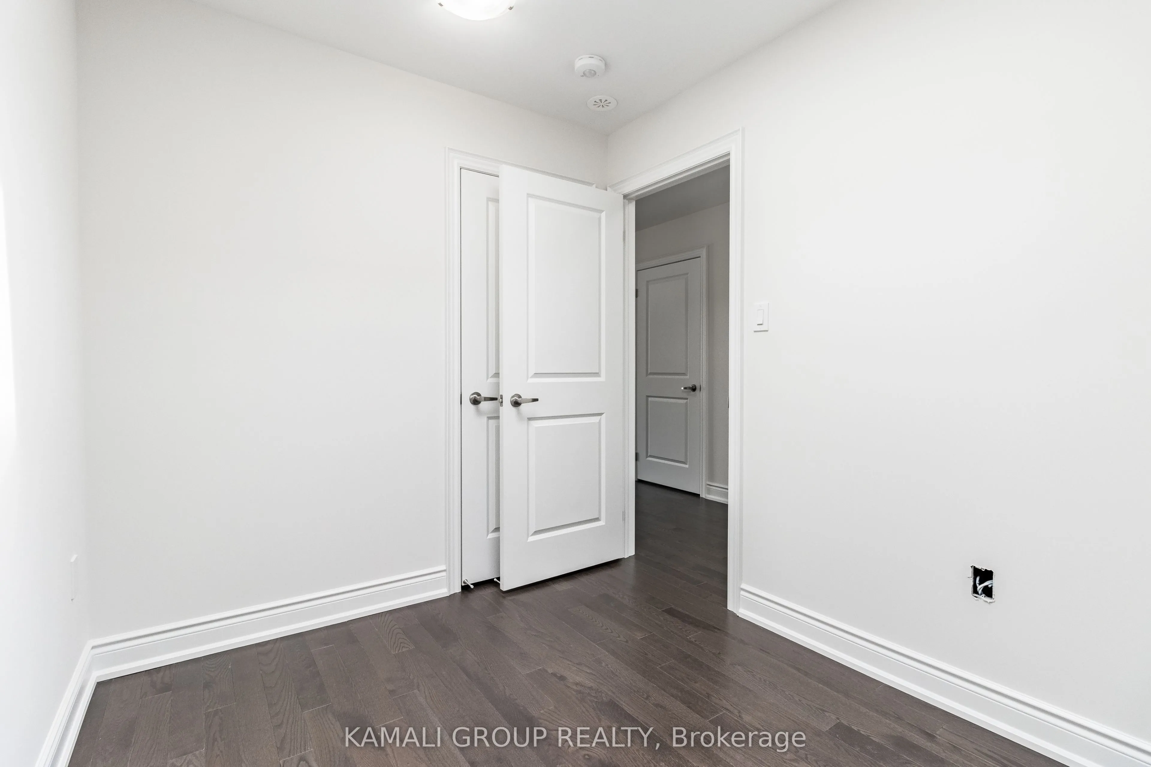 3 Wild Rose Gardens, #UPPER