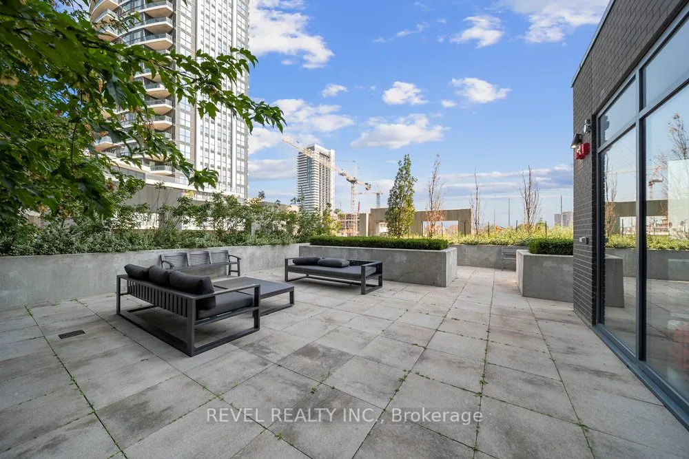 5033 Four Springs Avenue, #1816