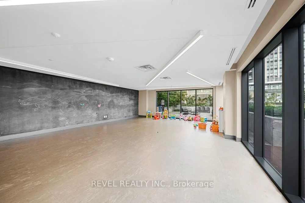 5033 Four Springs Avenue, #1816