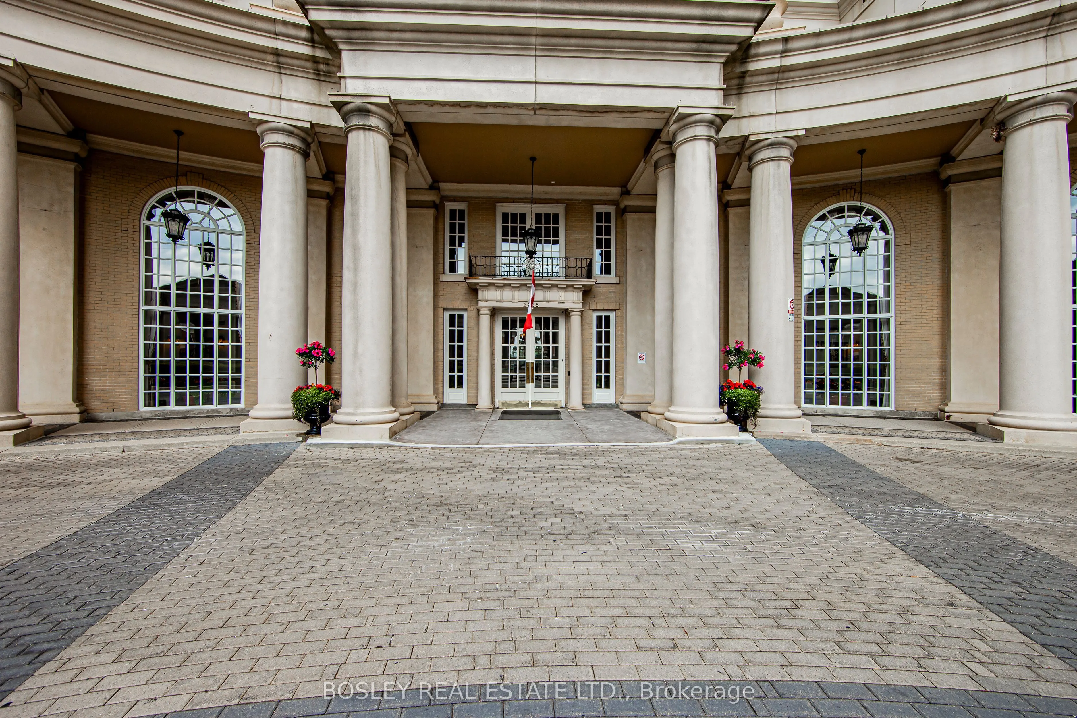 2285 Lake Shore Boulevard W, #310