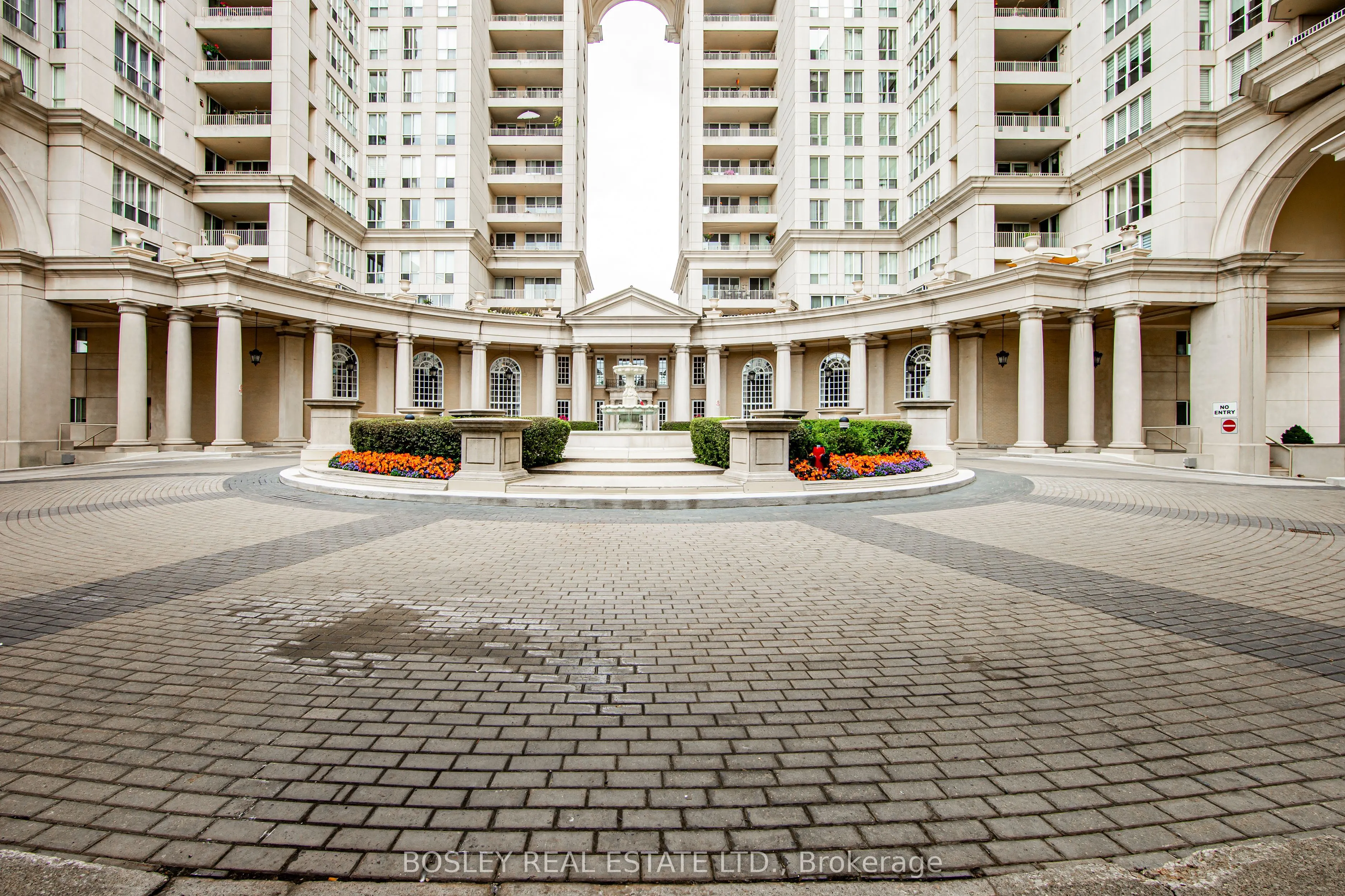 2285 Lake Shore Boulevard W, #310