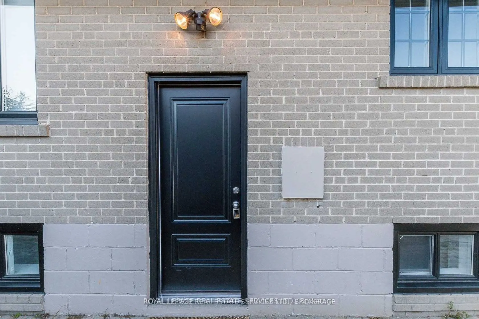 56 Hagersville Court, #Lower
