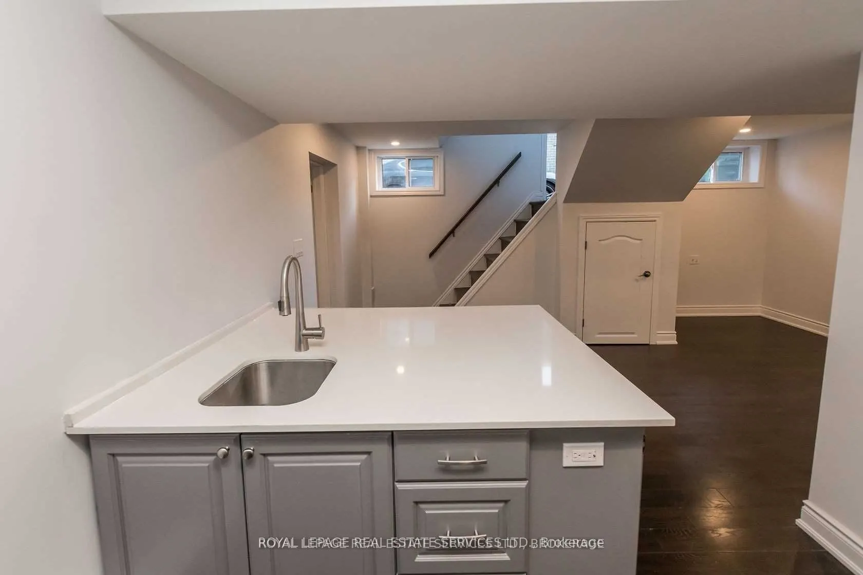 56 Hagersville Court, #Lower