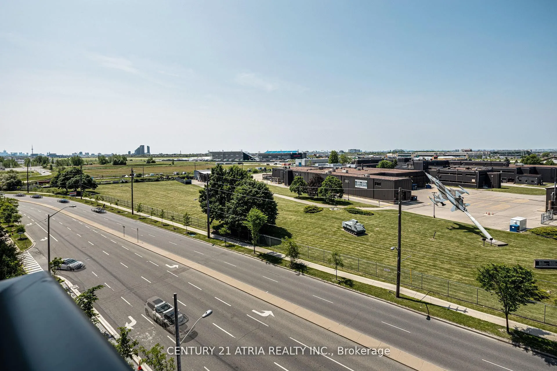 1100 Sheppard Avenue W, #822