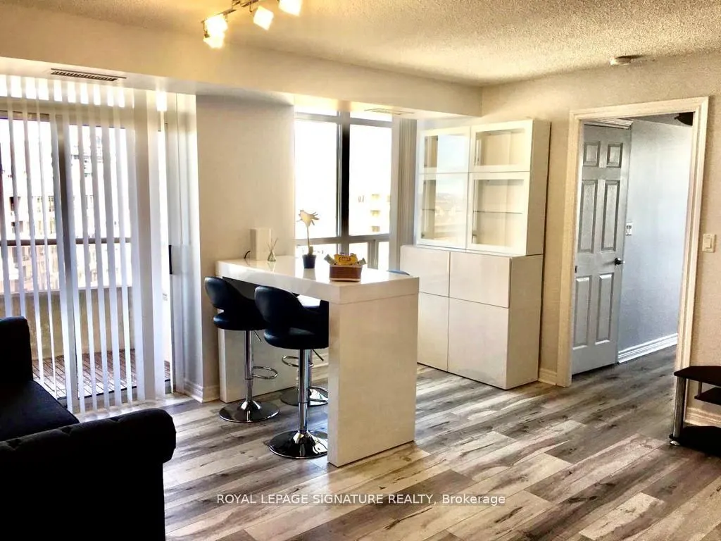 310 Burnhamthorpe Road W, #3306