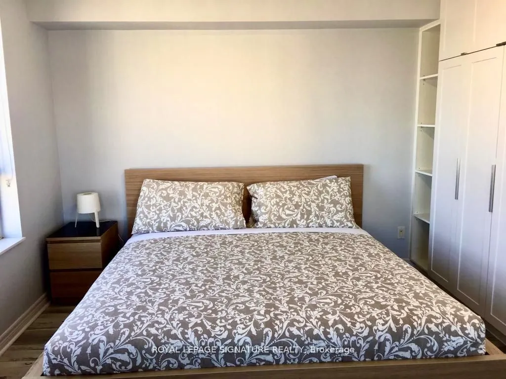 310 Burnhamthorpe Road W, #3306