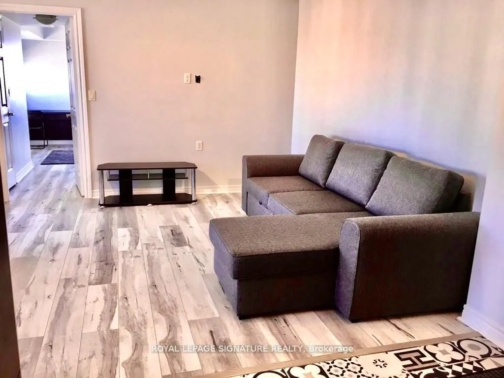 310 Burnhamthorpe Road W, #3306