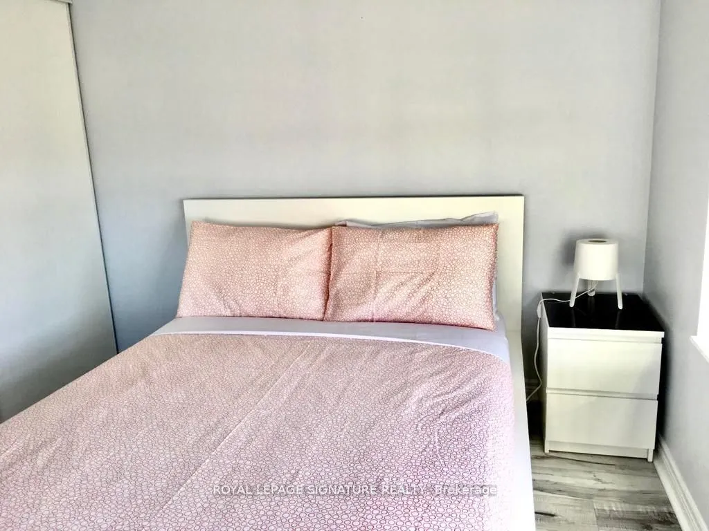 310 Burnhamthorpe Road W, #3306