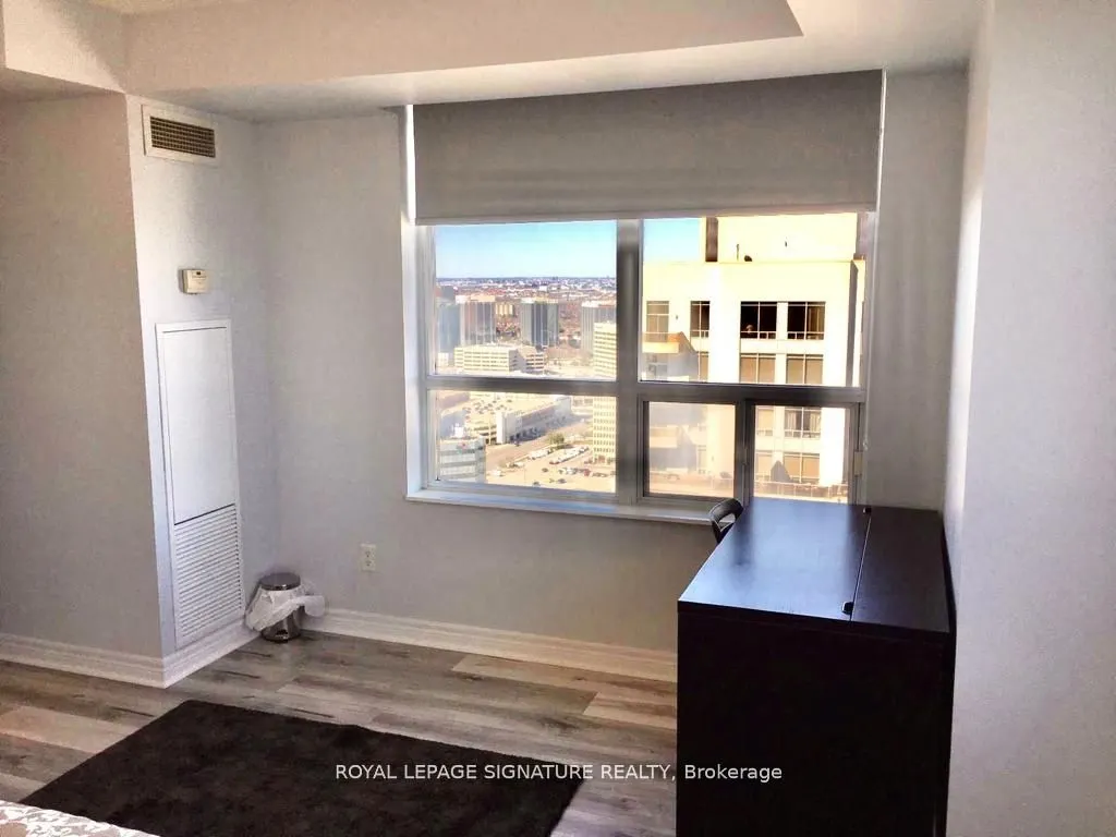 310 Burnhamthorpe Road W, #3306