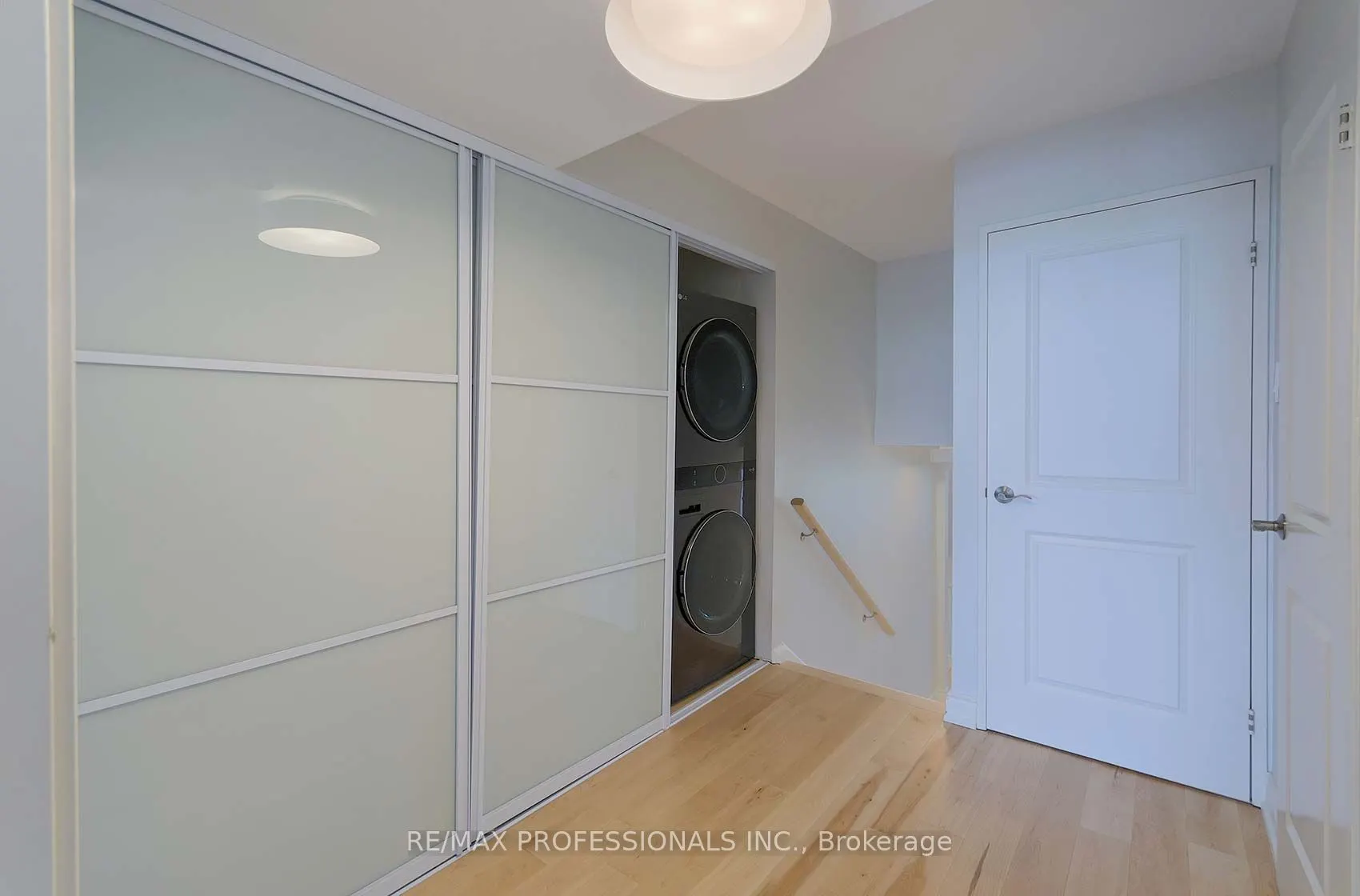 284 Mill Road, #E8