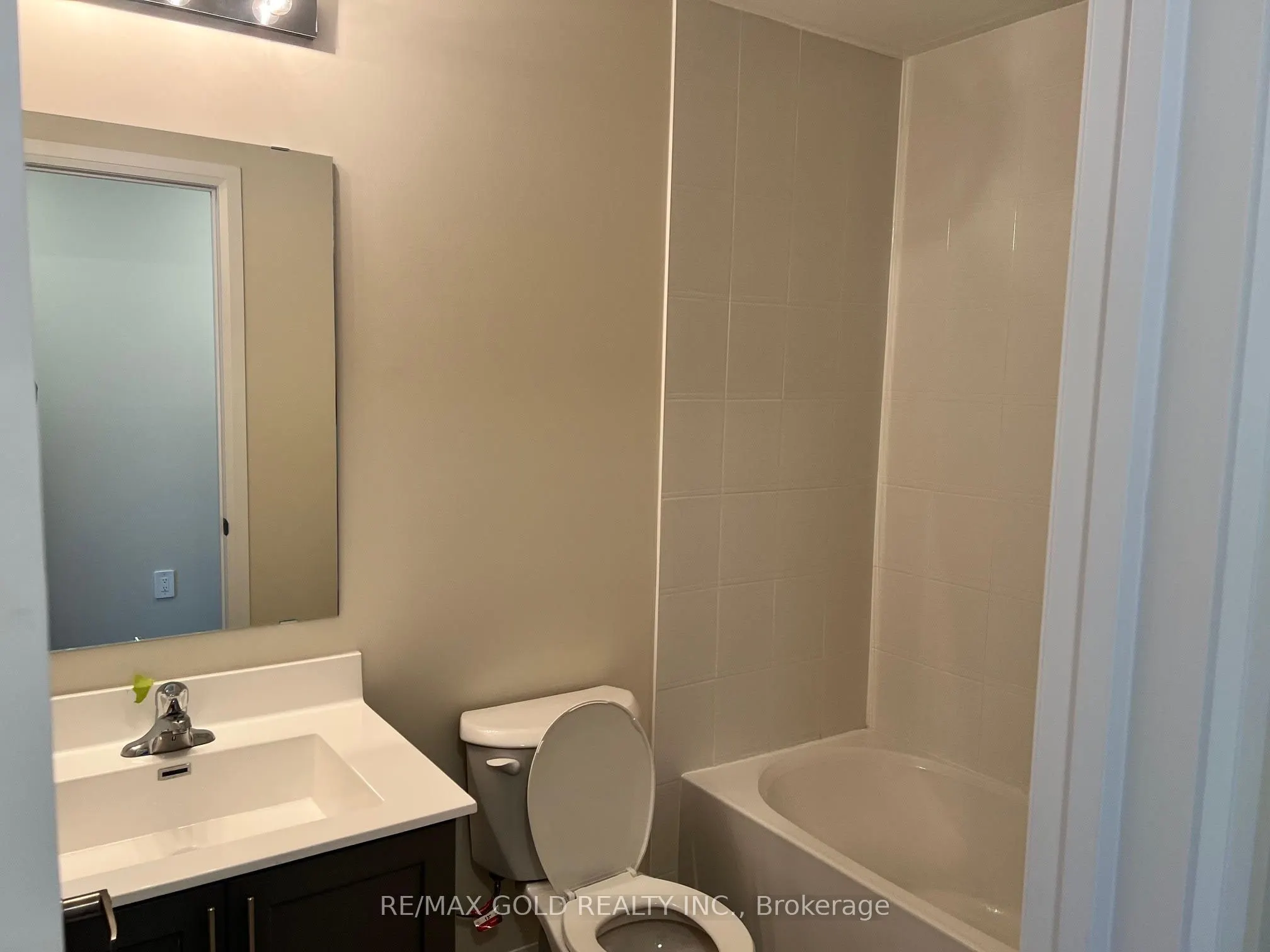 1589 Rose Way, #107