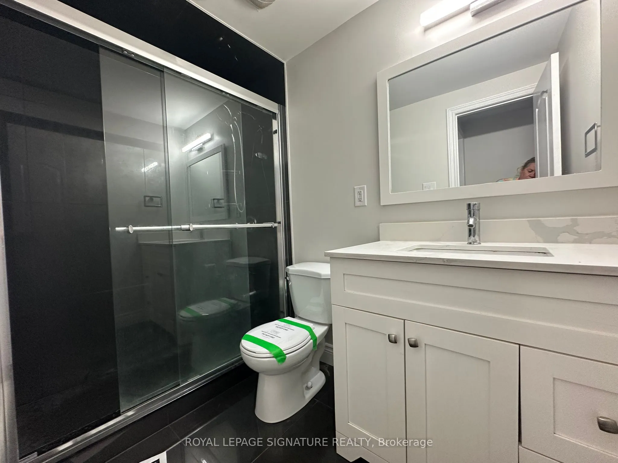 16 Litchfield Court, #115