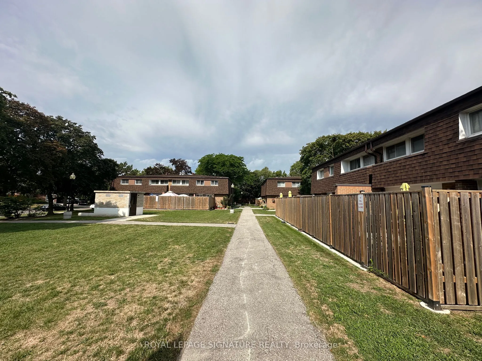 16 Litchfield Court, #115