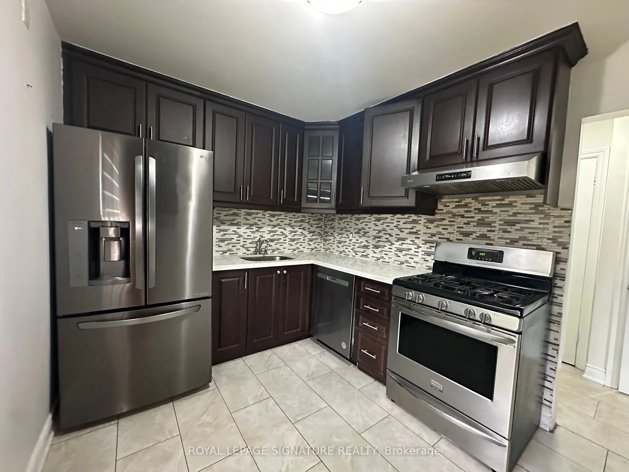 16 Litchfield Court, #115