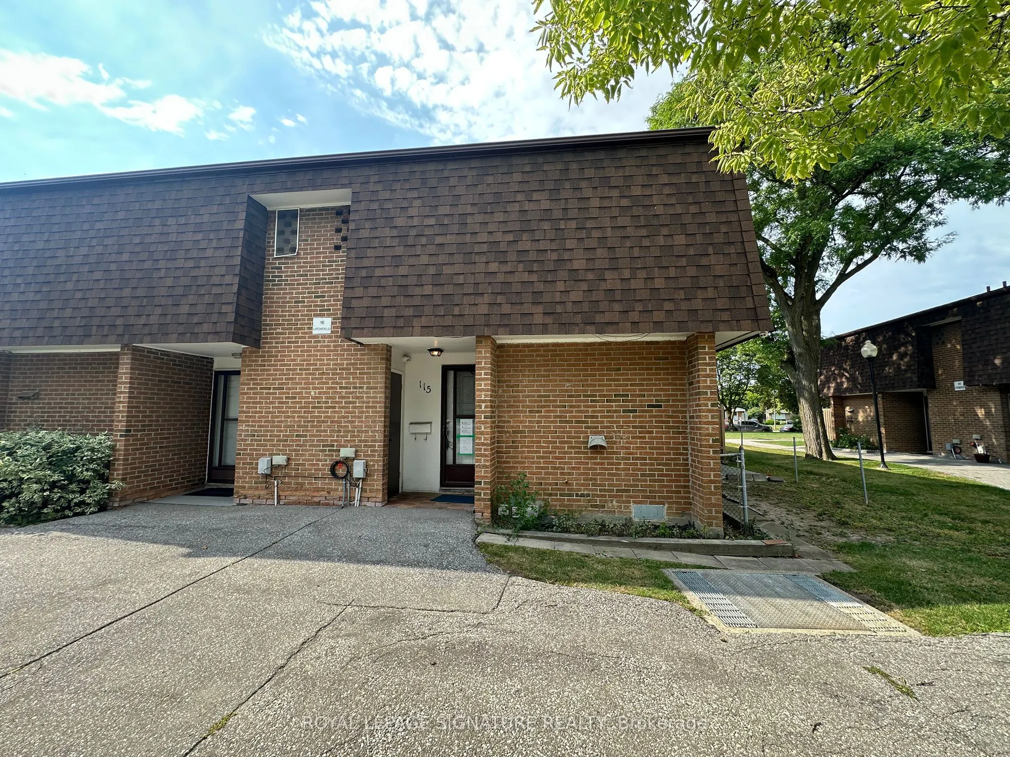 16 Litchfield Court, #115